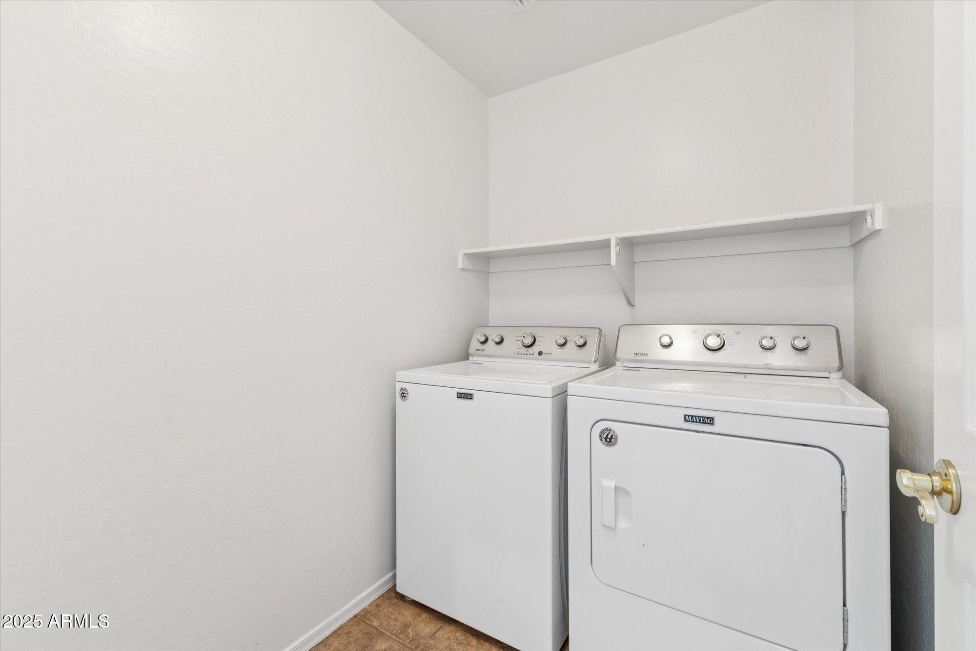 Goodyear, Arizona 85338, United States, 4 Bedrooms Bedrooms, ,2 BathroomsBathrooms,Residential,Active,185280