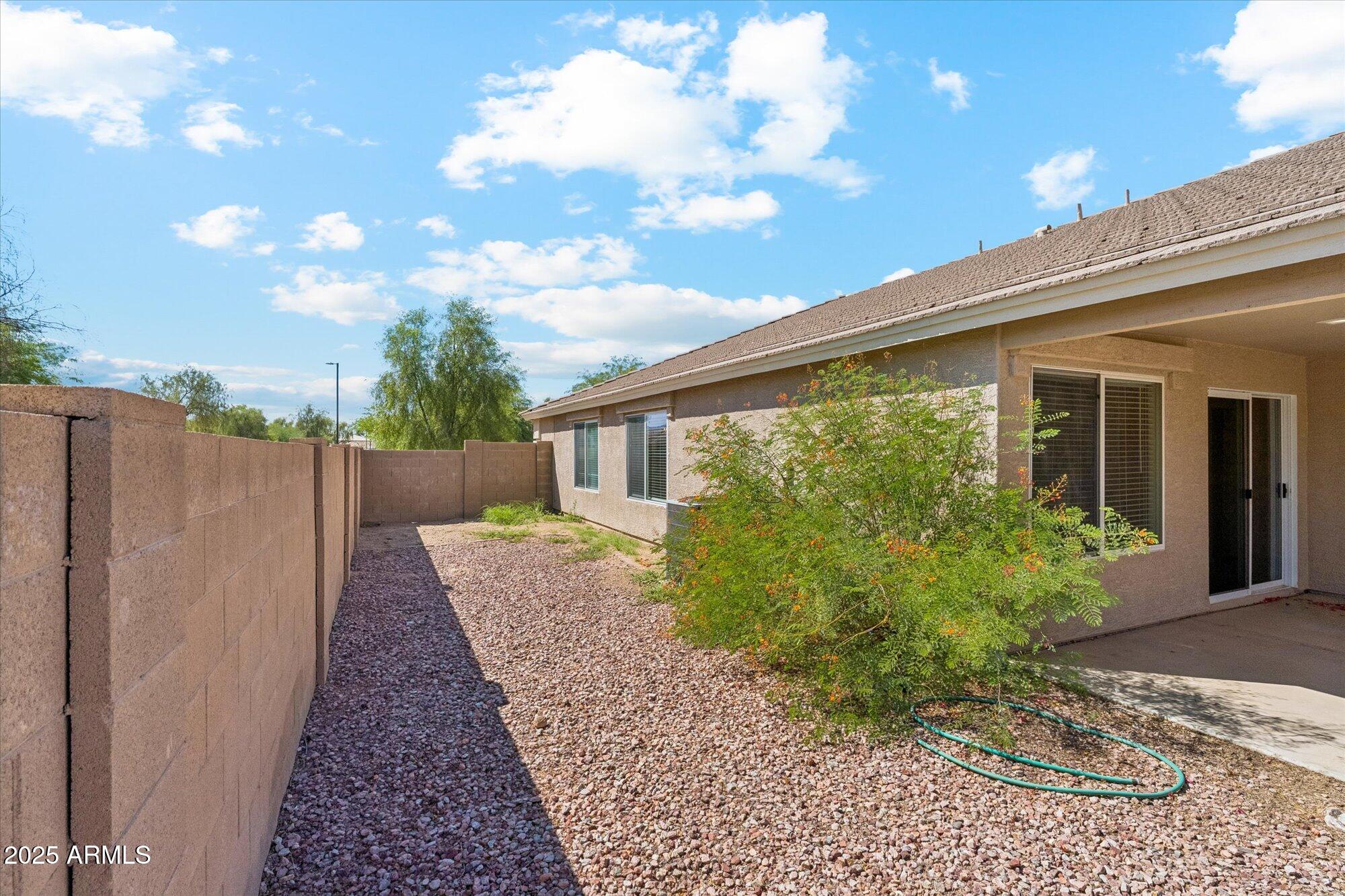 Goodyear, Arizona 85338, United States, 4 Bedrooms Bedrooms, ,2 BathroomsBathrooms,Residential,Active,185280