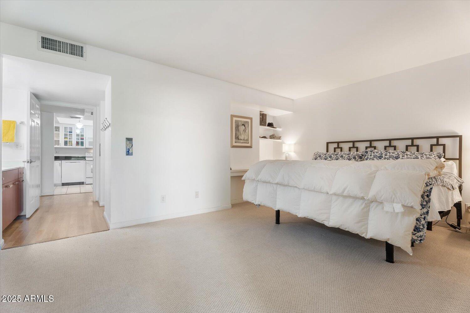 Phoenix, Arizona 85016, United States, 3 Bedrooms Bedrooms, ,2 BathroomsBathrooms,Residential,Active,200384