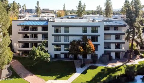 Photo of 5124 N 31st Place #536, Phoenix, AZ 85016 (MLS # 6912475)