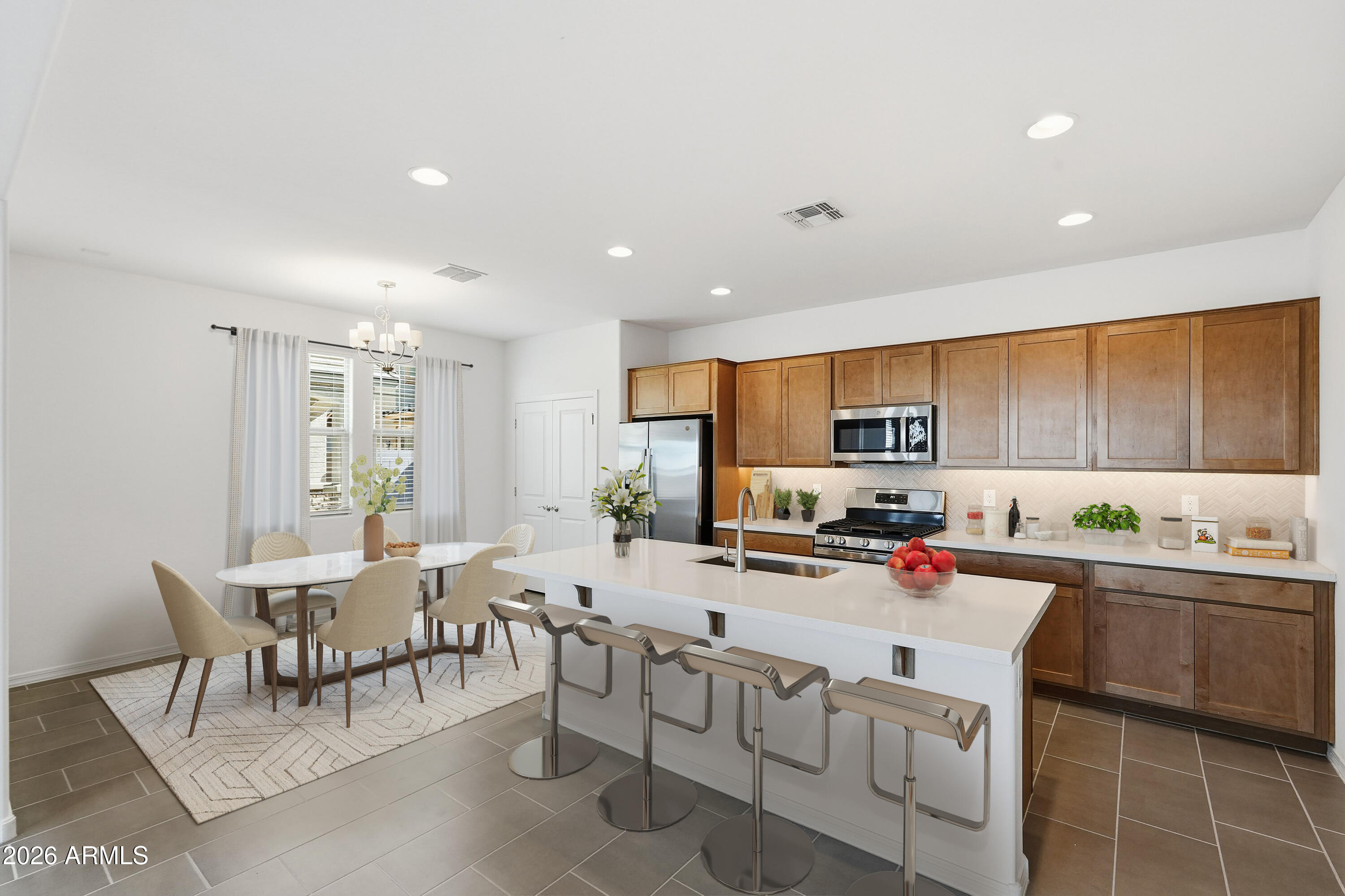 10034 W PICCADILLY Road