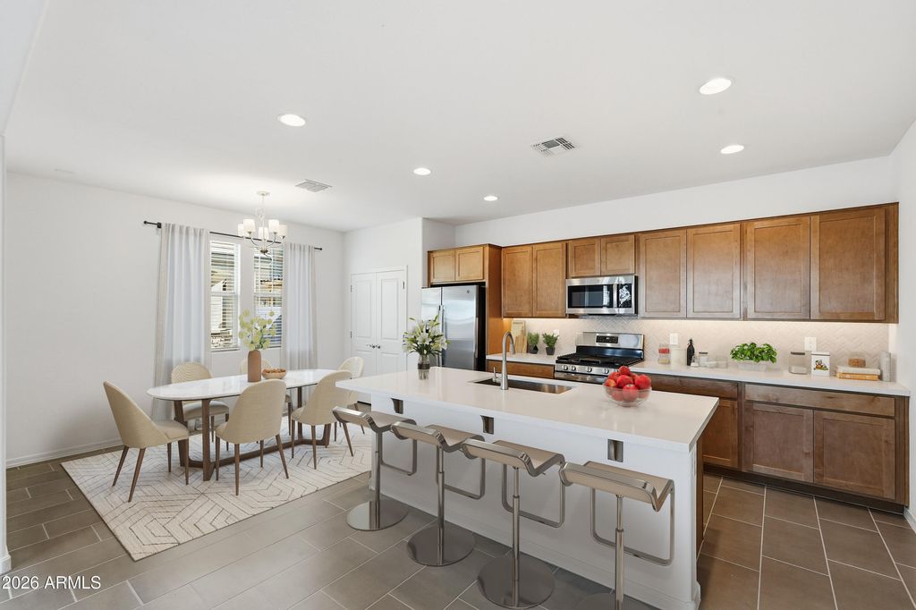 Photo of 10034 W Piccadilly Road, Avondale, AZ 85392 (MLS # 6975903)