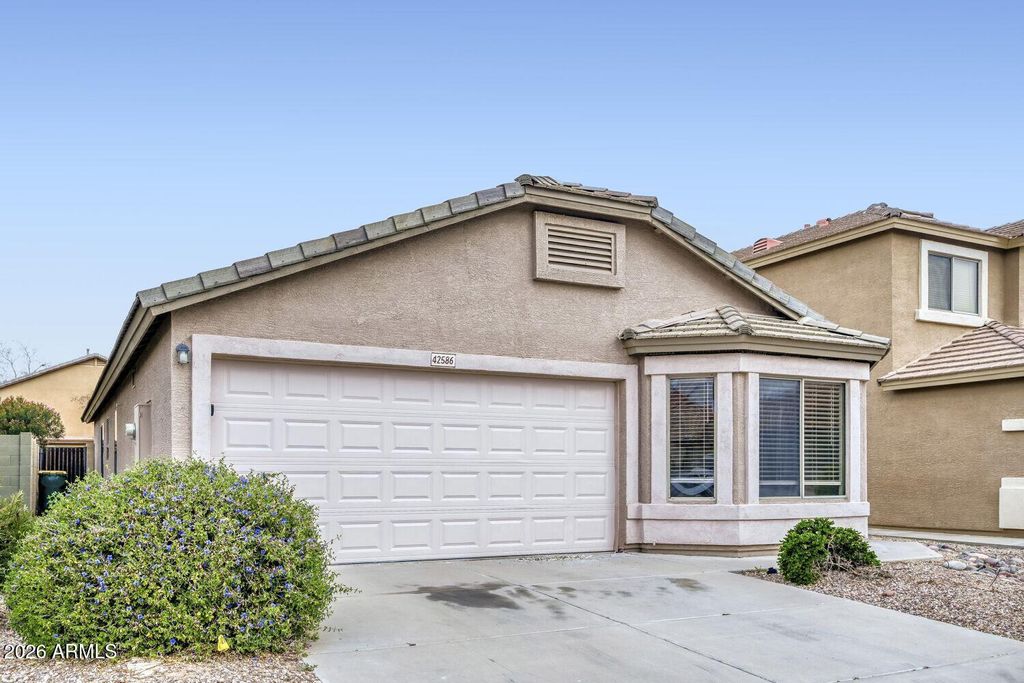 Photo of 42586 W Sunland Drive, Maricopa, AZ 85138 (MLS # 6985811)