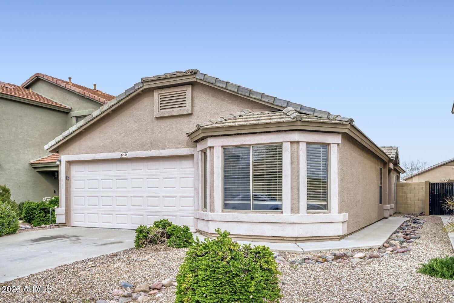 42574 W SUNLAND Drive