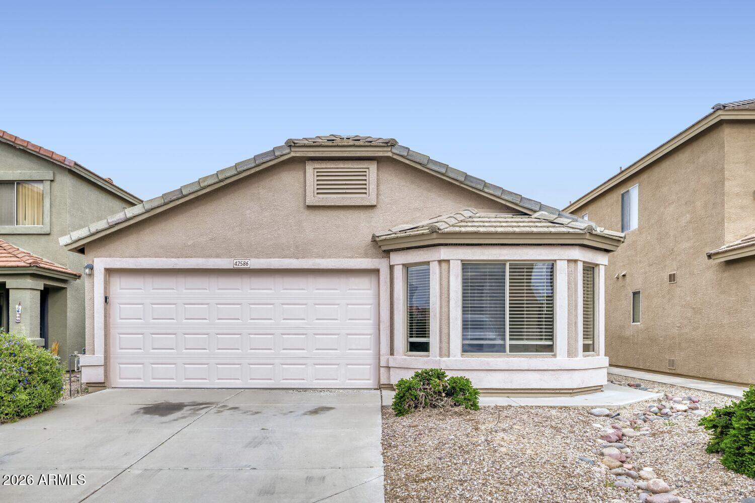 42574 W SUNLAND Drive