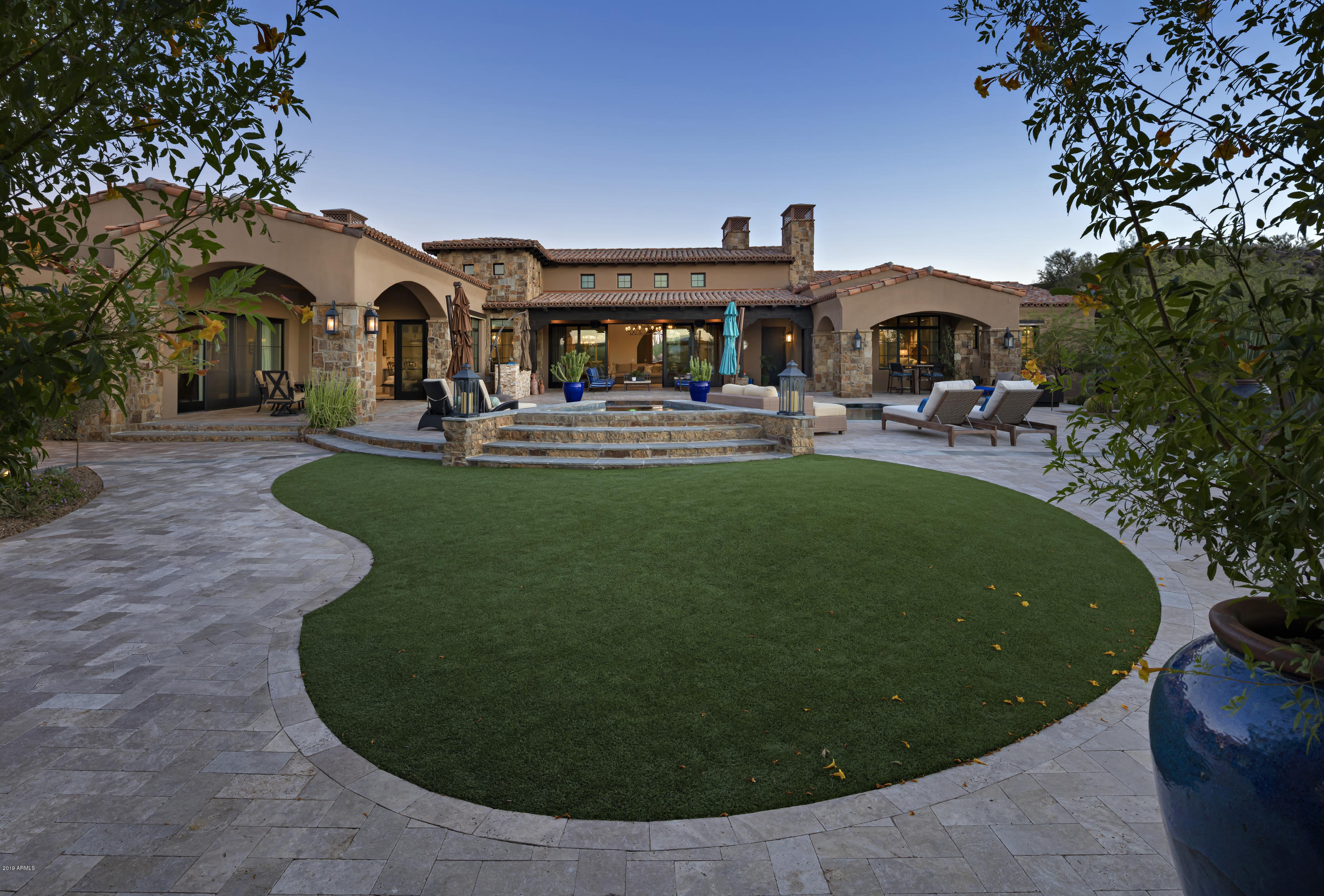 WHISPER ROCK UNIT 3 - Residential