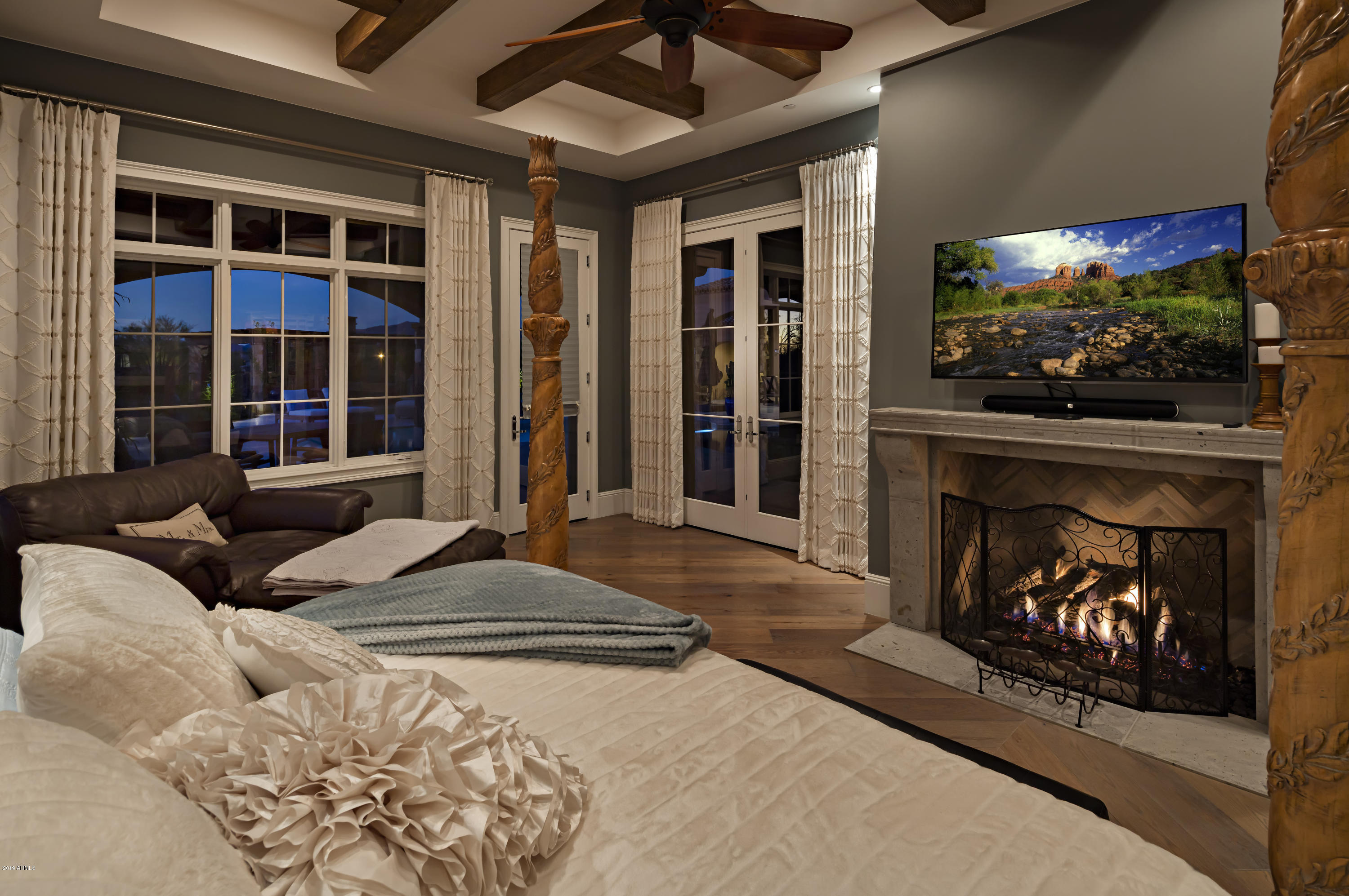 WHISPER ROCK UNIT 3 - Residential