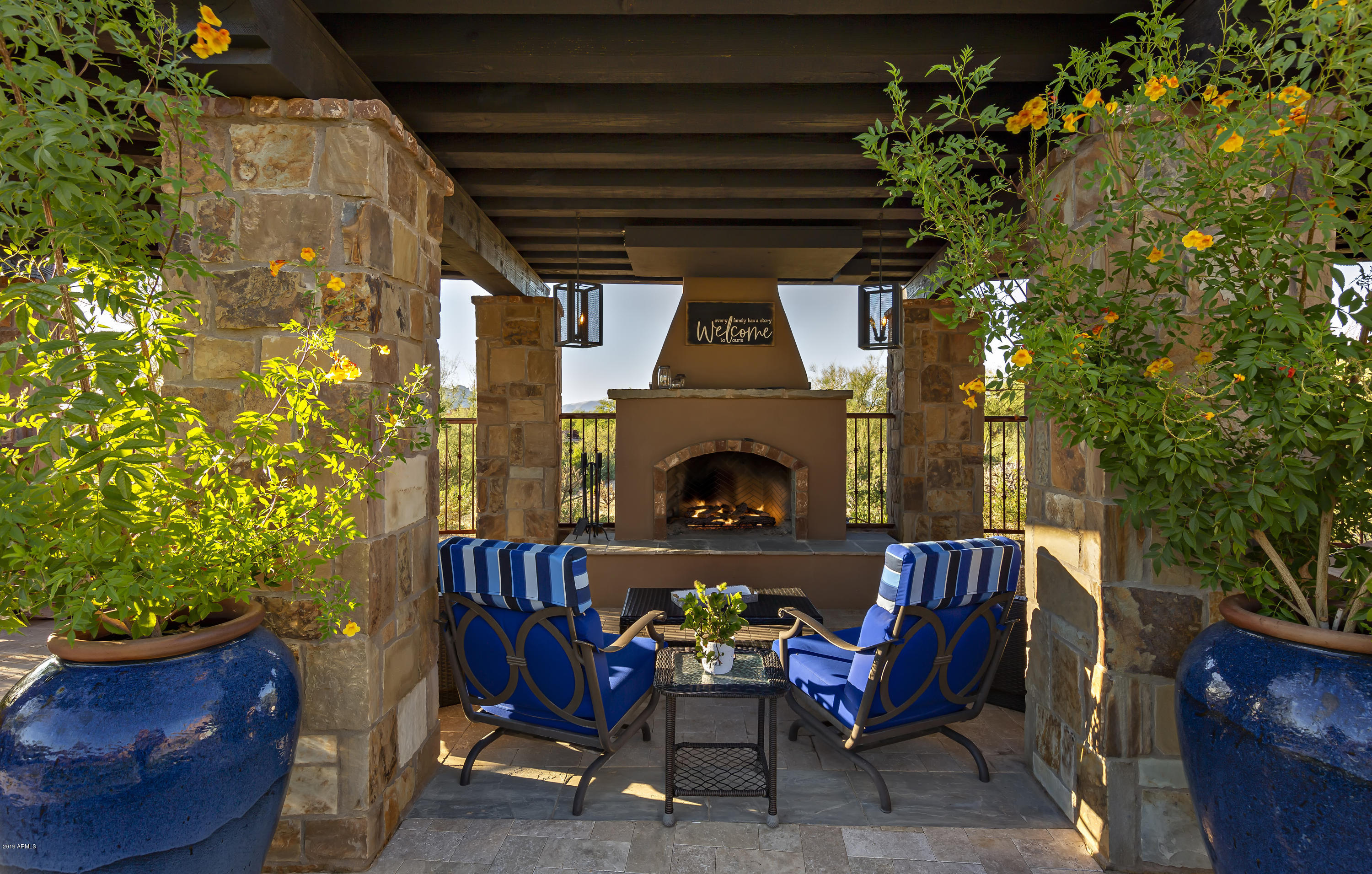 WHISPER ROCK UNIT 3 - Residential