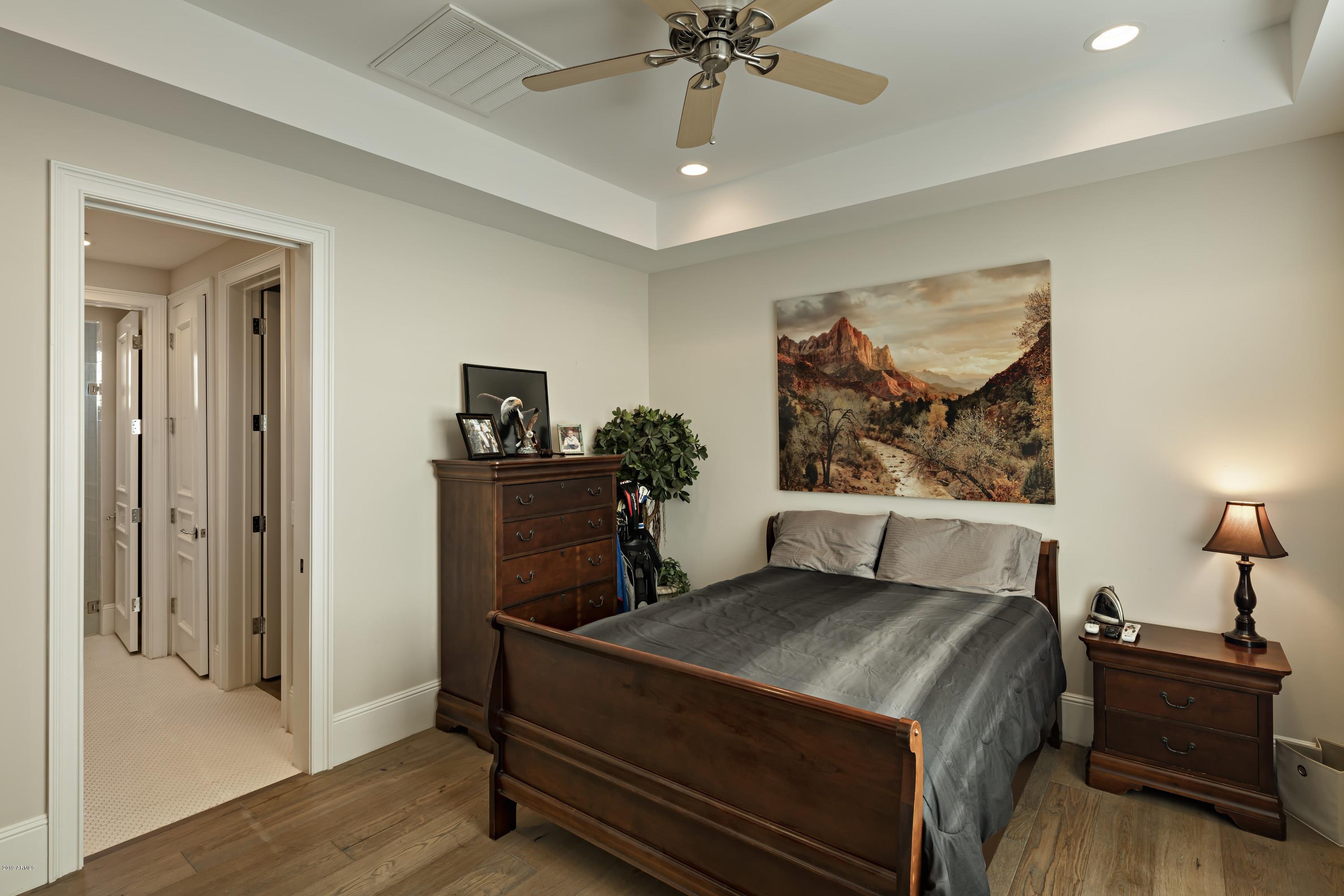 WHISPER ROCK UNIT 3 - Residential