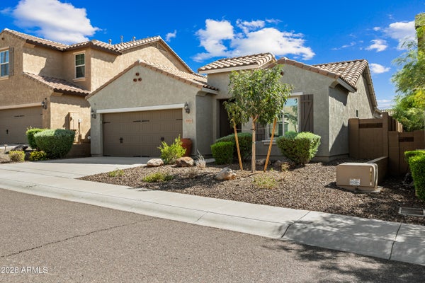 1813 W STRAIGHT ARROW LN, PHOENIX, AZ 85085 - Image f43d876d3ecdee0d545d45da4d7d3044/15315250