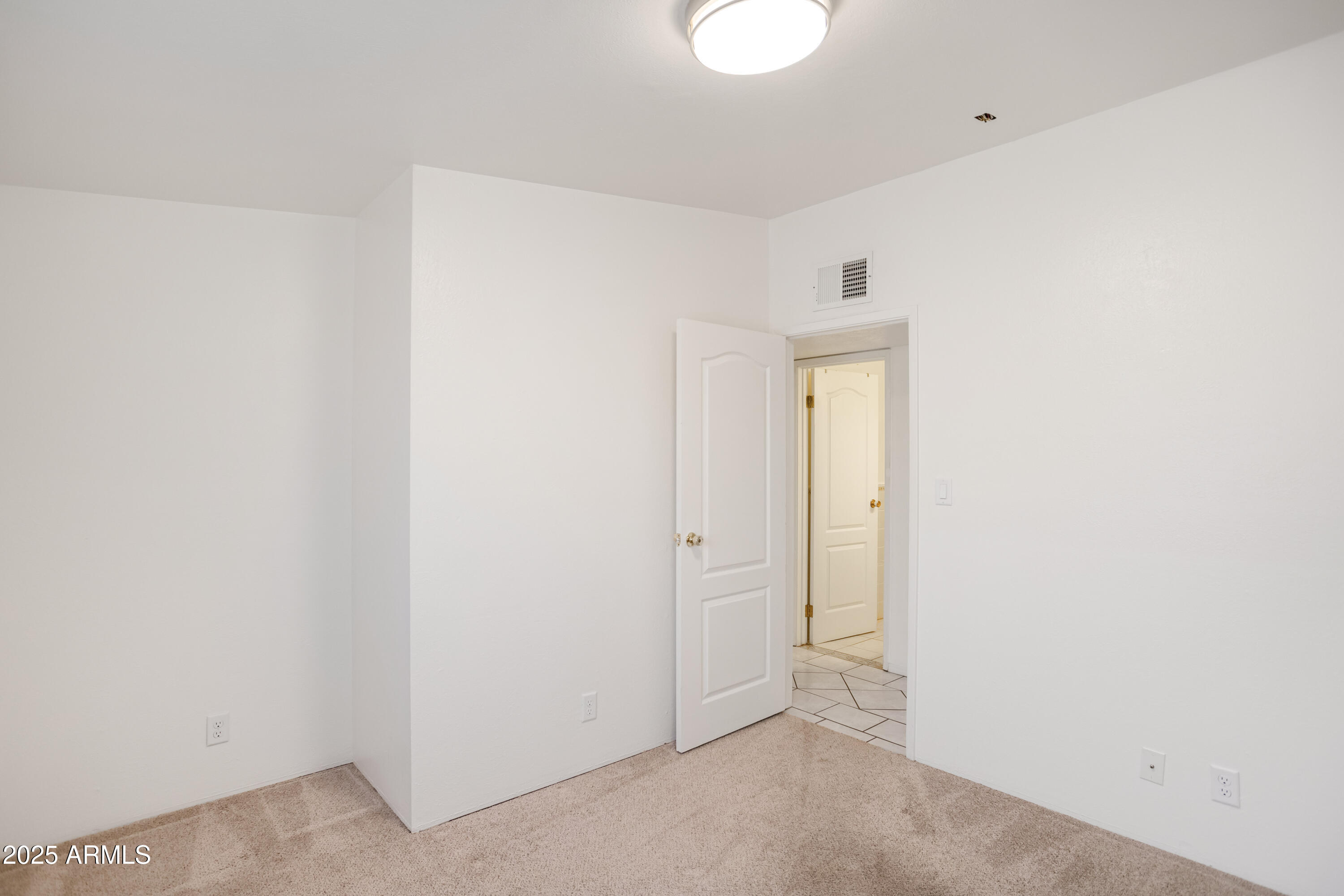 GARDEN CANYON 2 - Residential