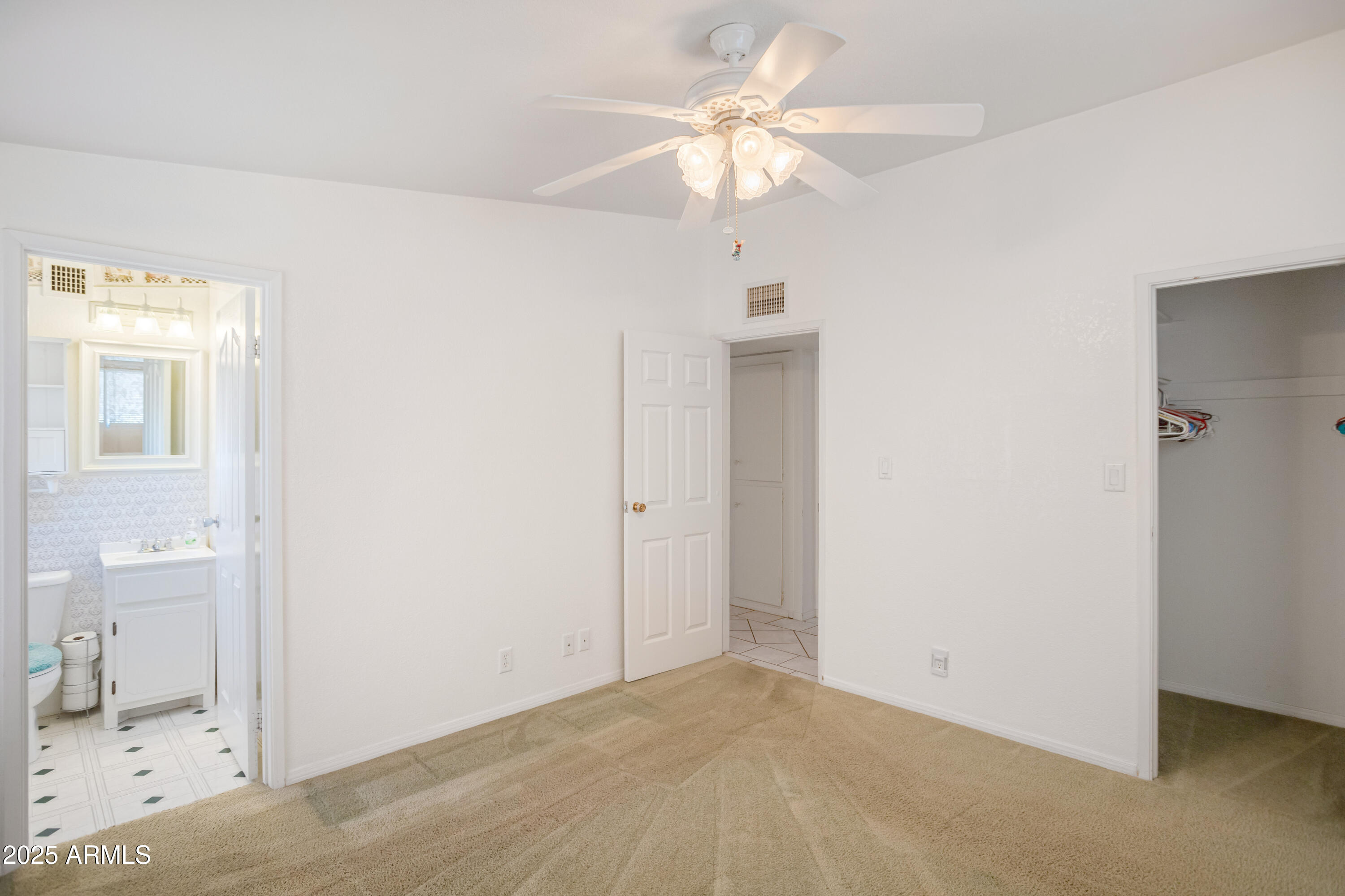 GARDEN CANYON 2 - Residential