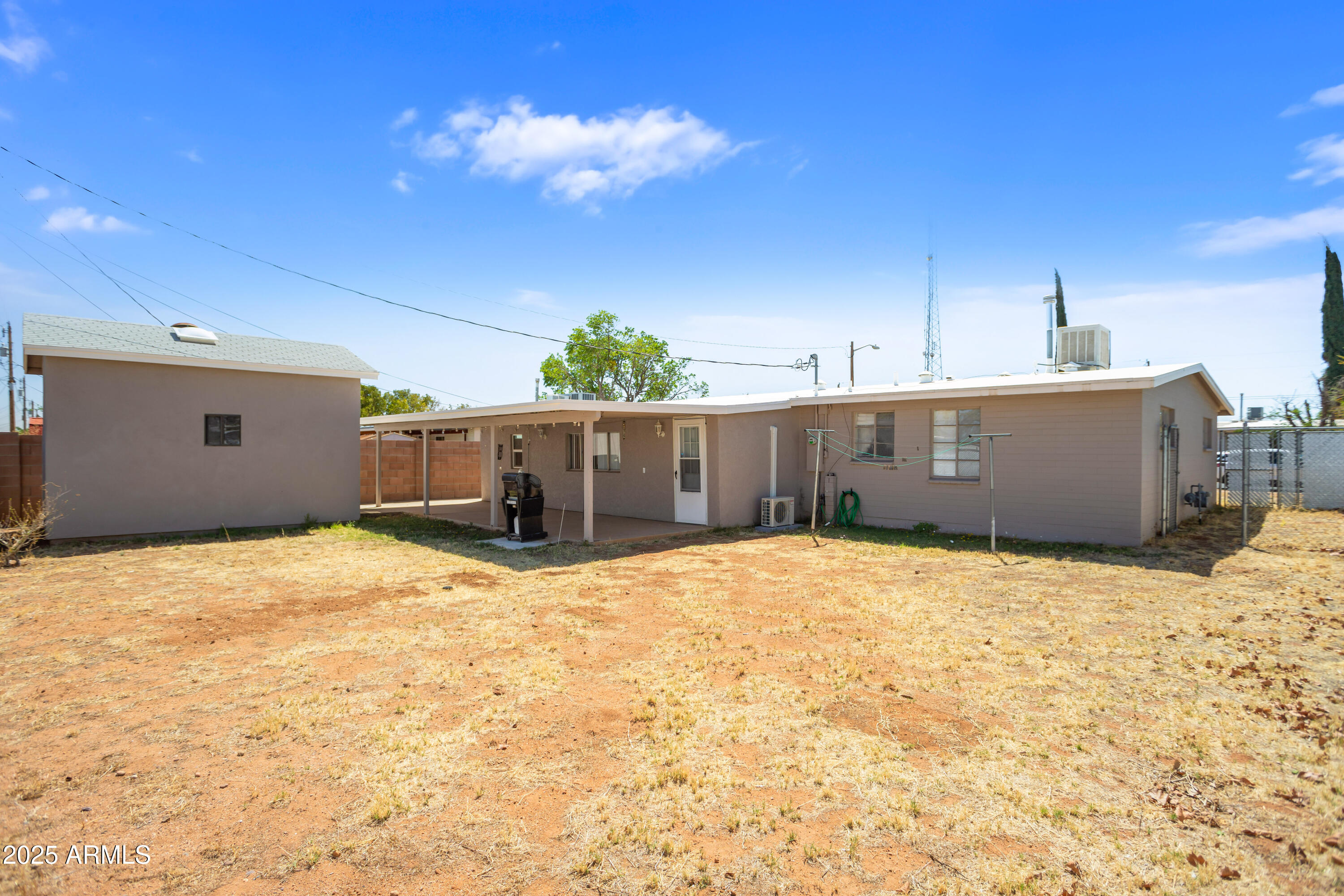 GARDEN CANYON 2 - Residential
