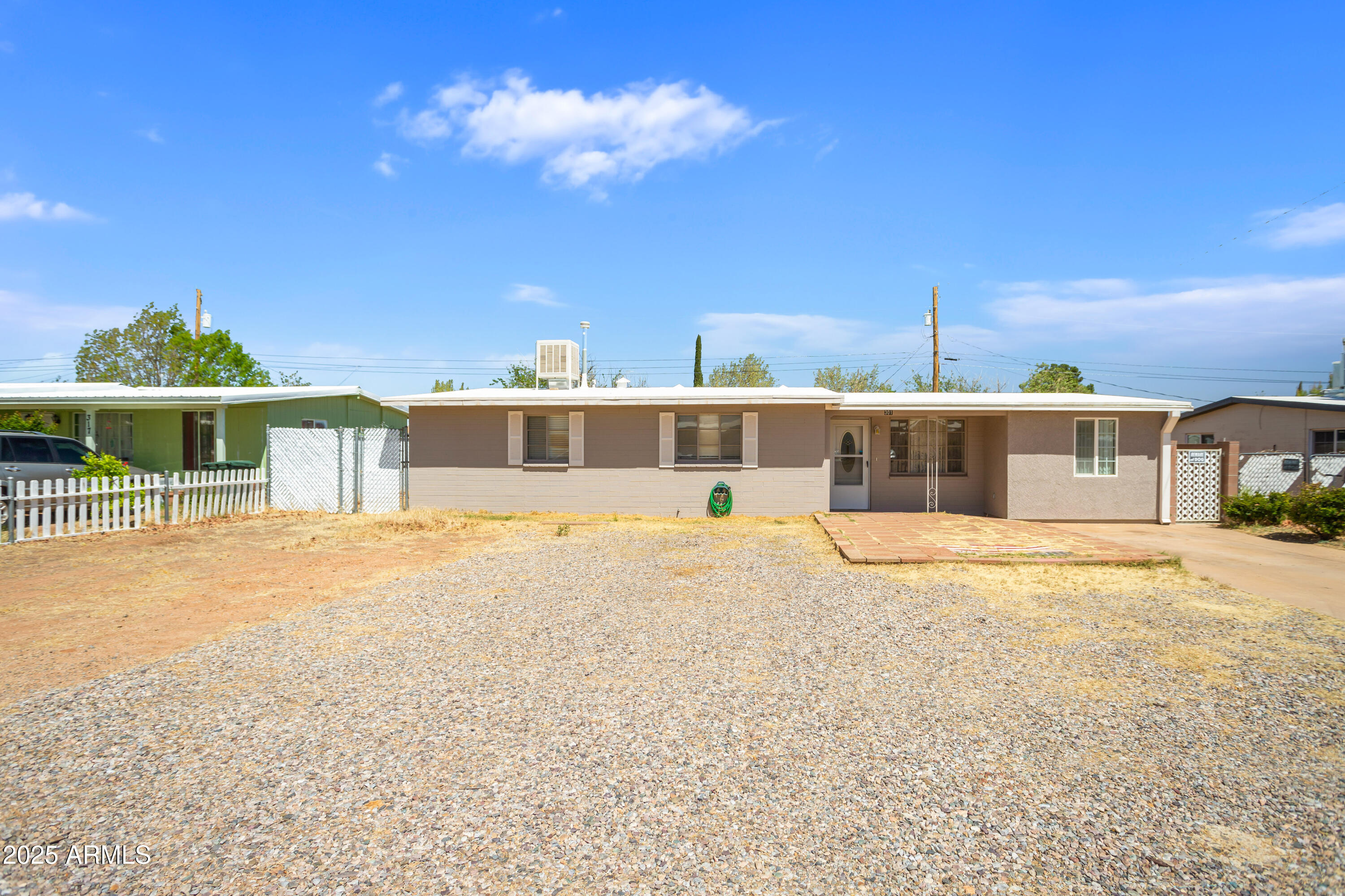 GARDEN CANYON 2 - Residential