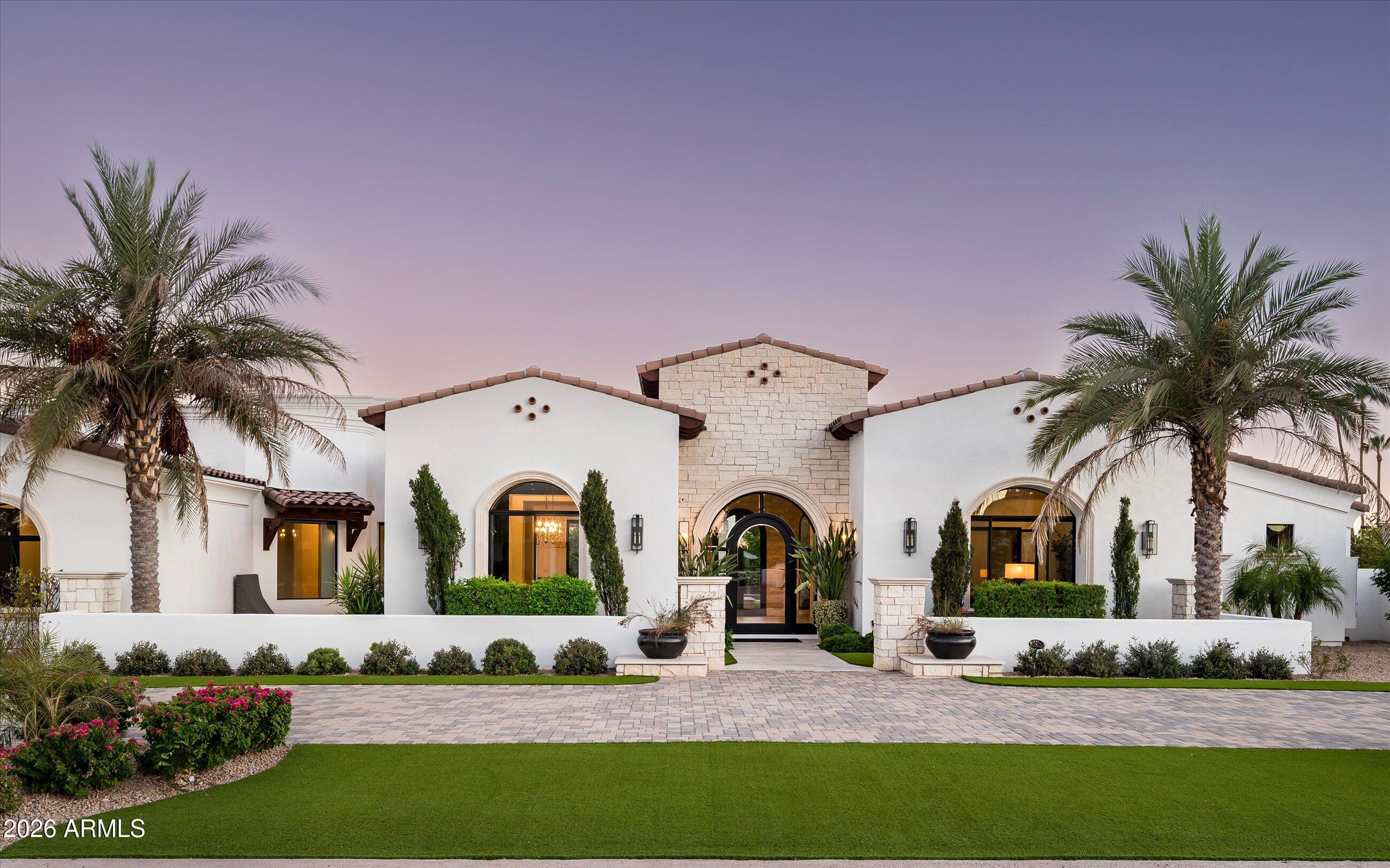 6125 E VIA ESTRELLA Avenue