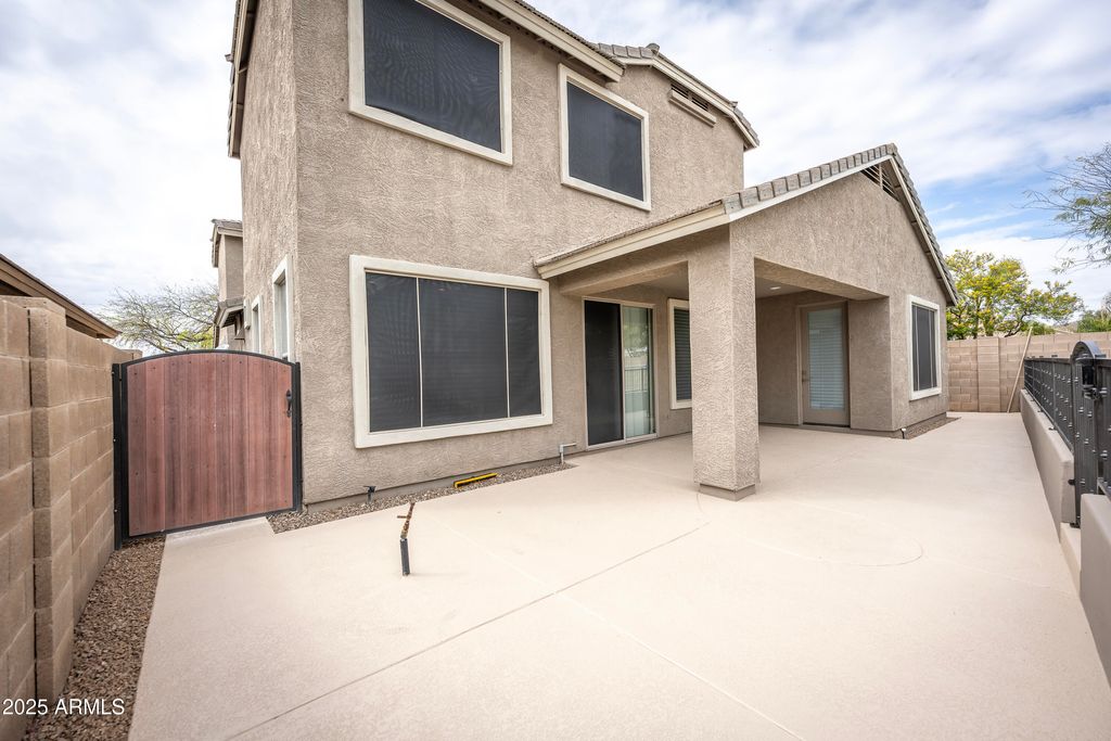 listing image 63