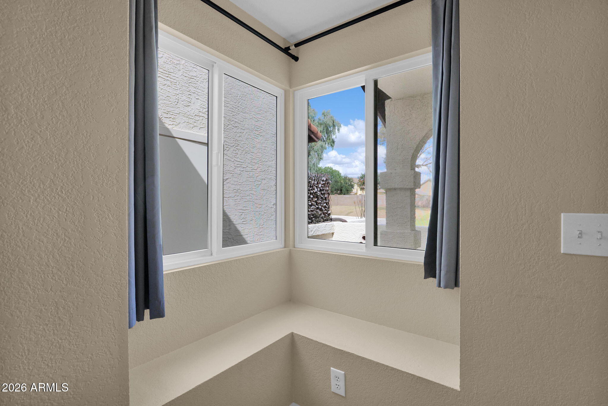 5136 E EVERGREEN Street 1006