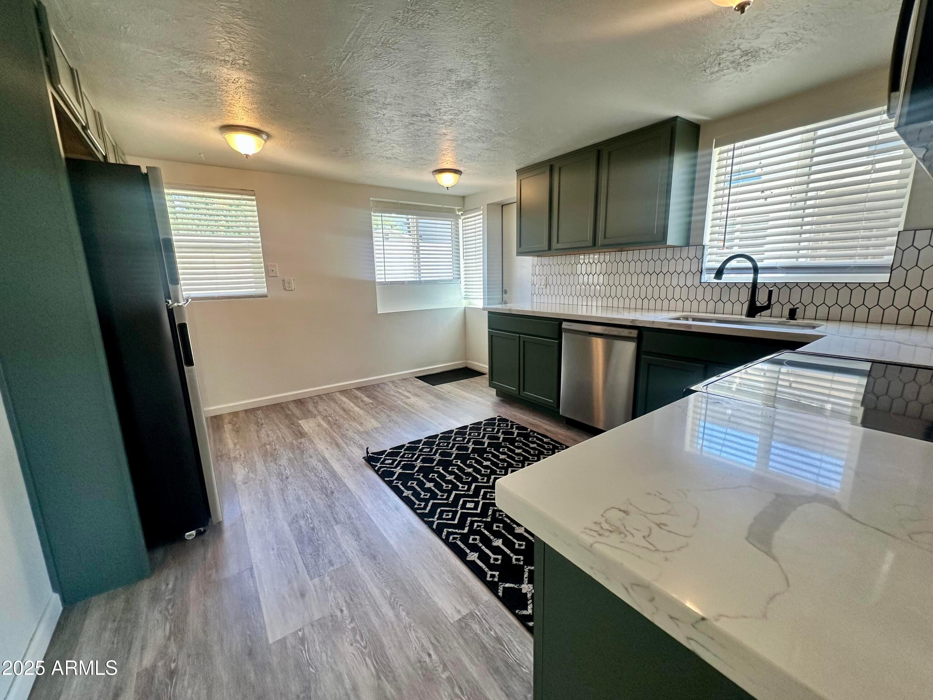 545 W San Juan Avenue