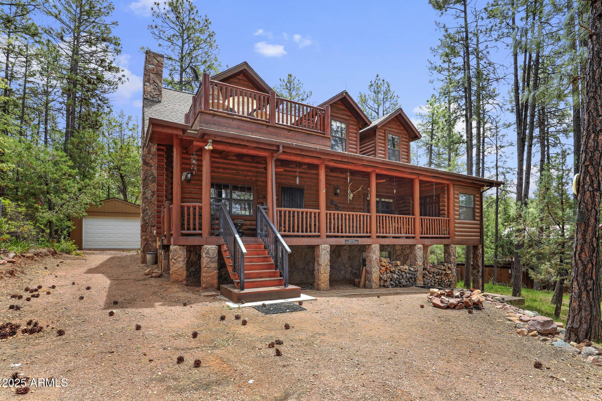 441 N MEADOW Way