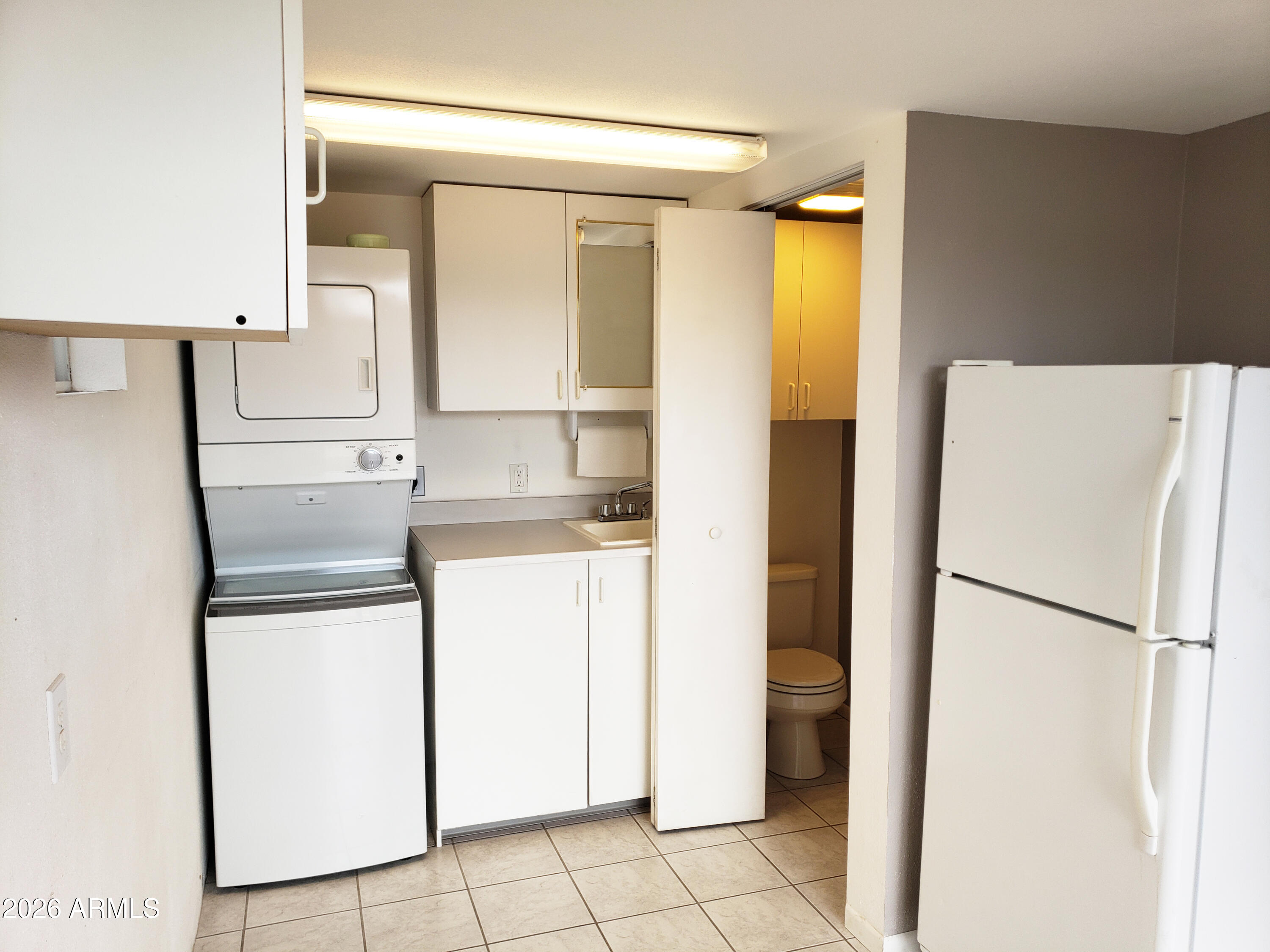 17200 W BELL Road 646