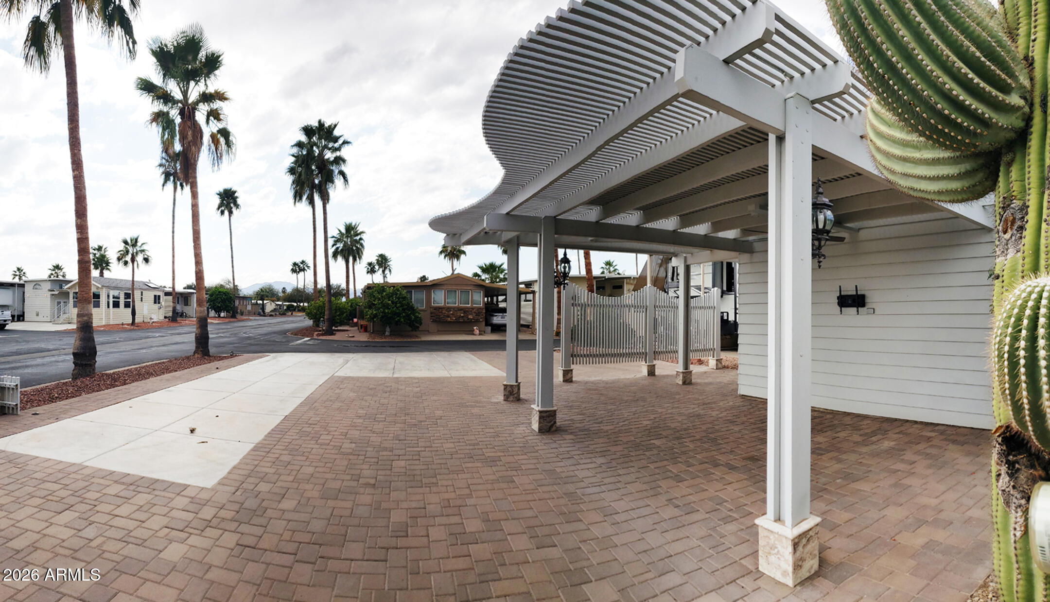 17200 W BELL Road 646