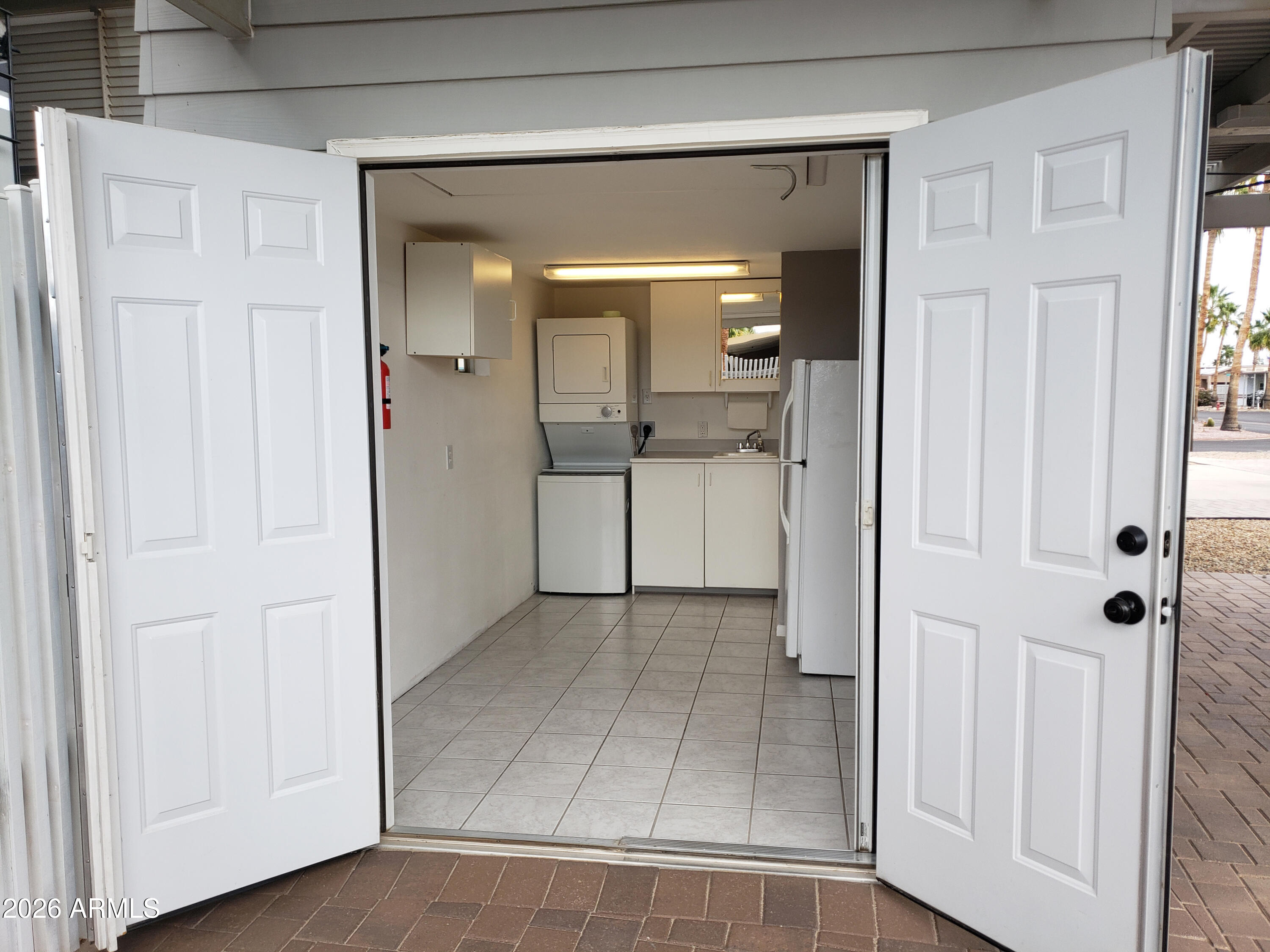 17200 W BELL Road 646