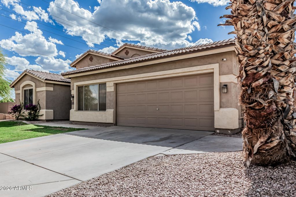 Photo of 408 N Falcon Court, Gilbert, AZ 85234 (MLS # 6991622)