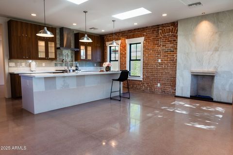 914 E SHERIDAN Street Phoenix AZ 85006