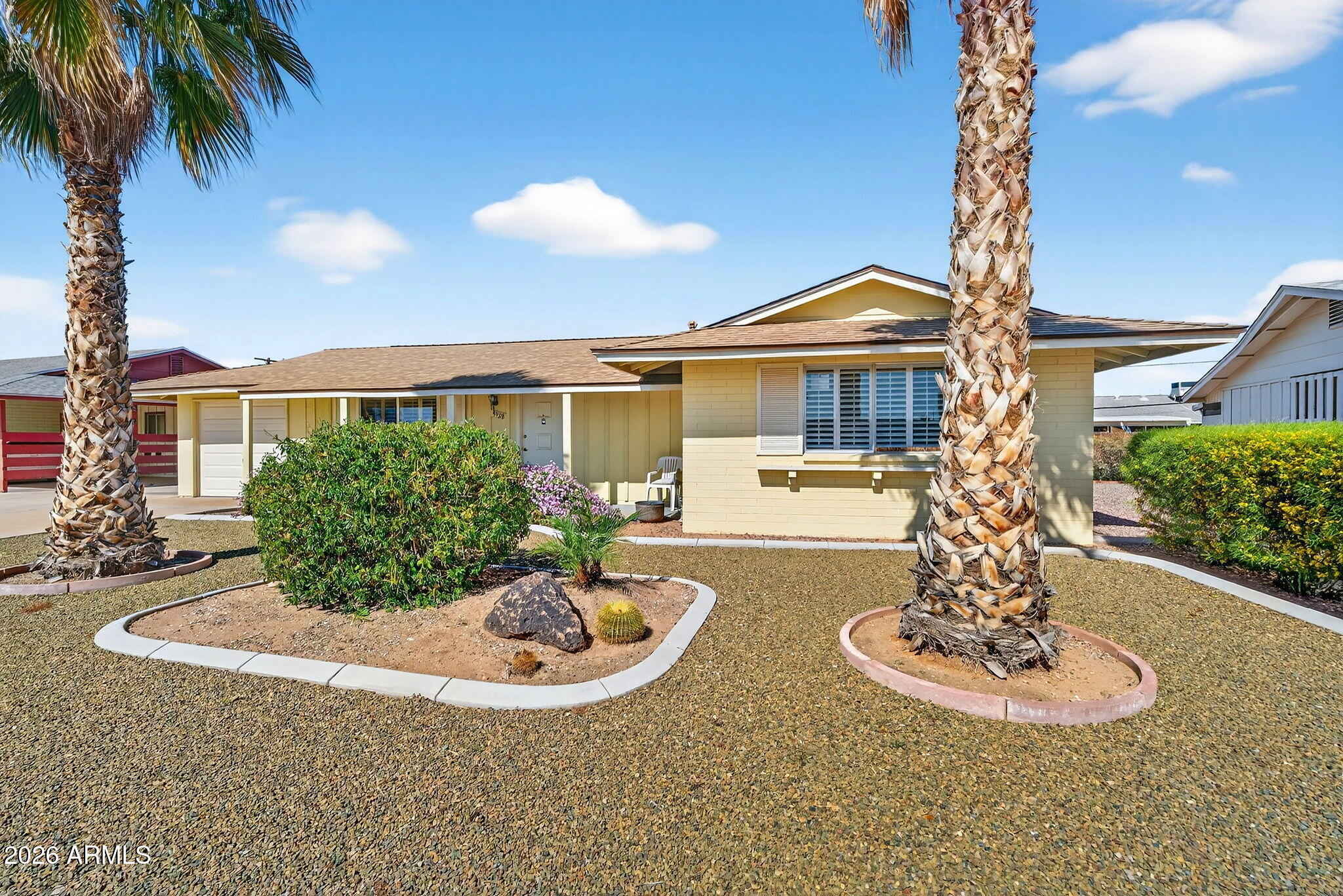 9928 W PEORIA Avenue