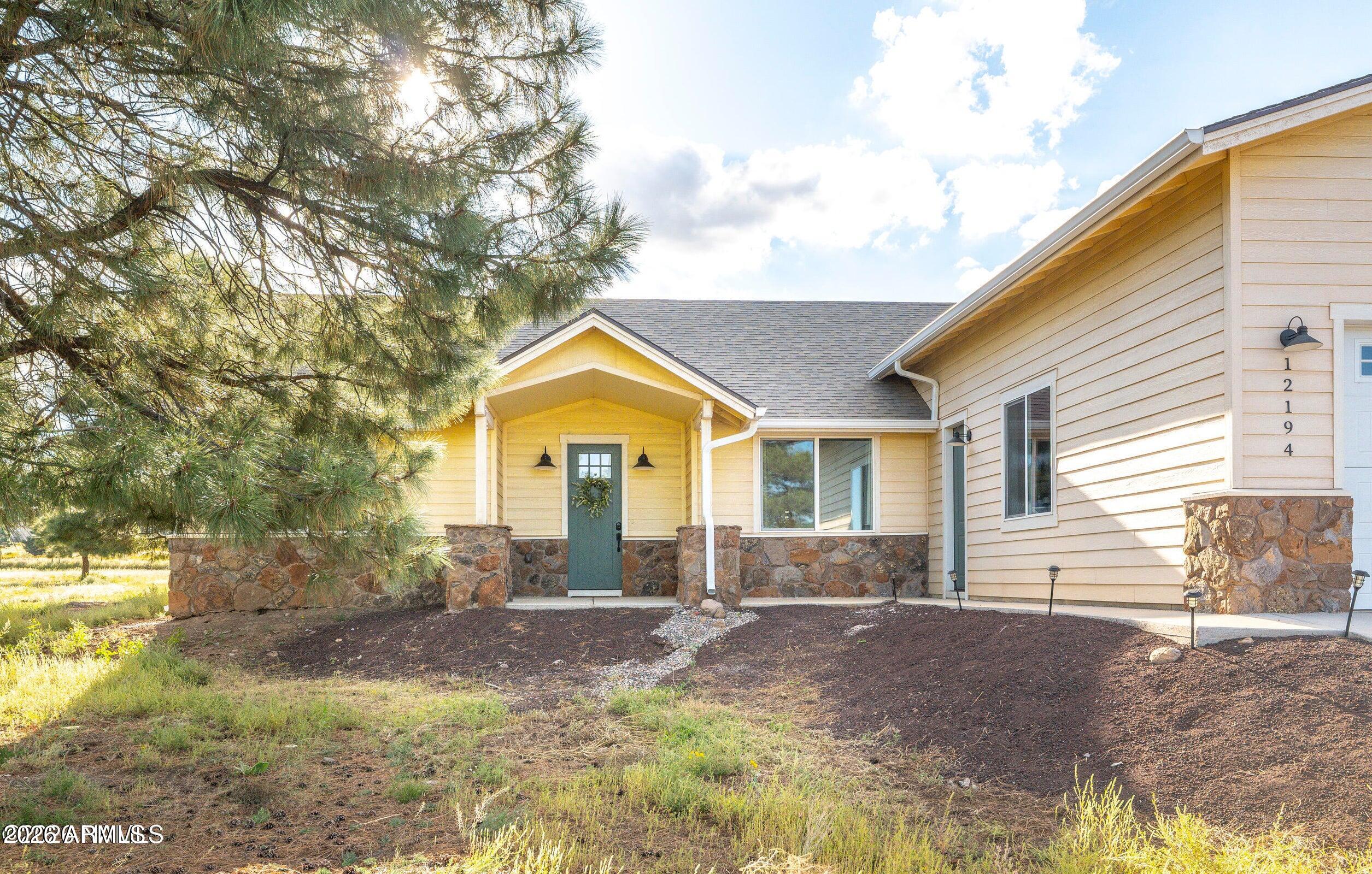 12194 Daniel Way
