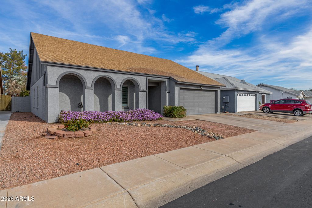 Photo of 10206 W Pasadena Avenue, Glendale, AZ 85307 (MLS # 6968971)