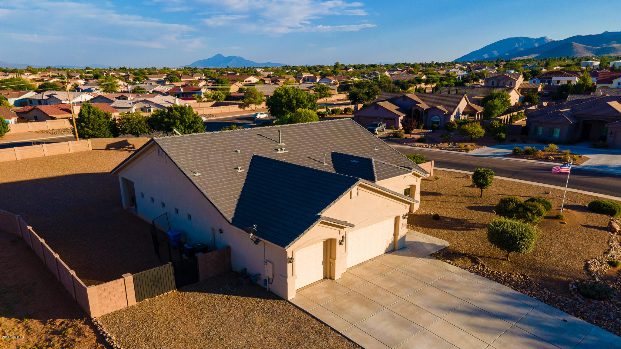 The Reserves at Canyon De Flores - Residential