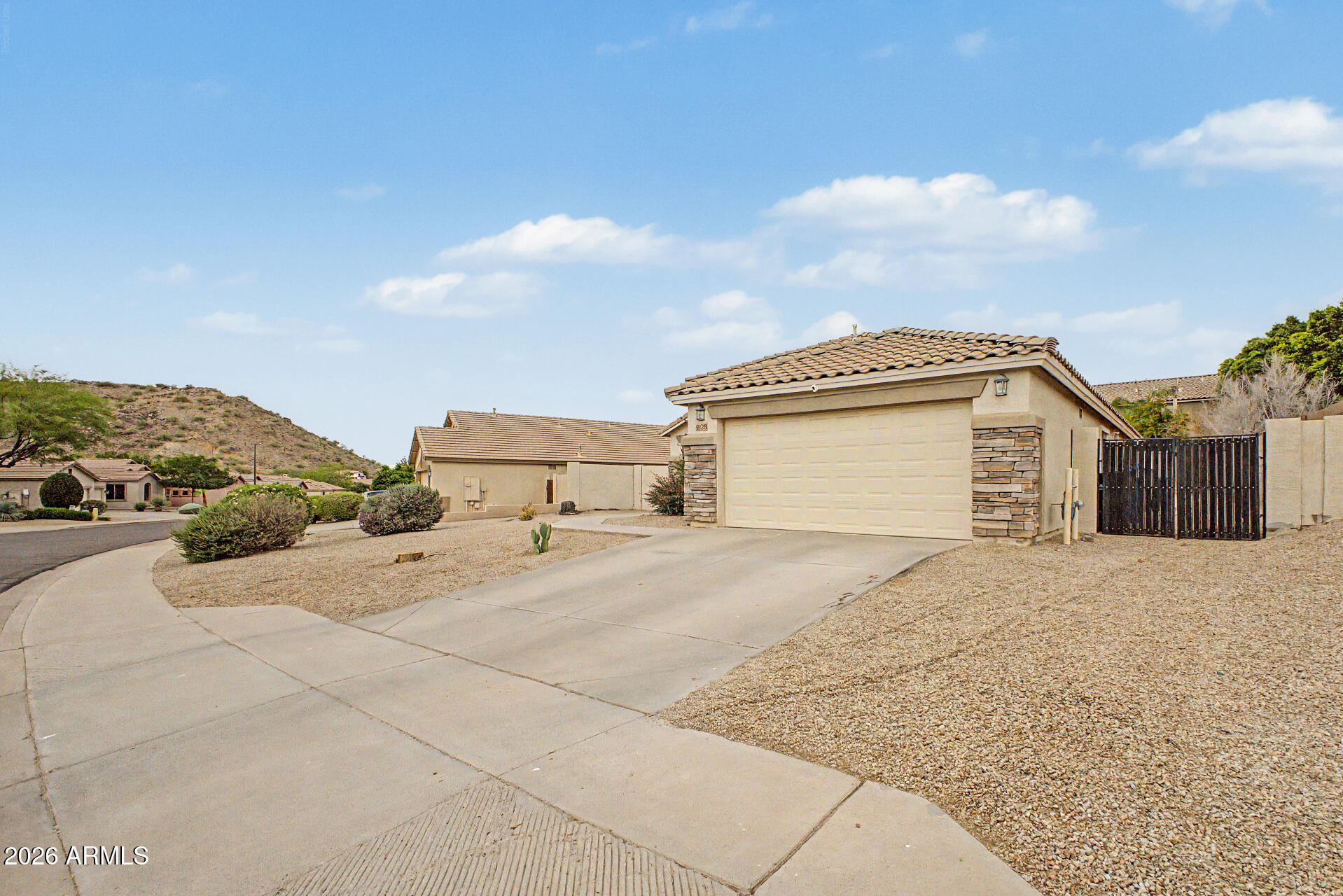 9128 E HALIFAX Street