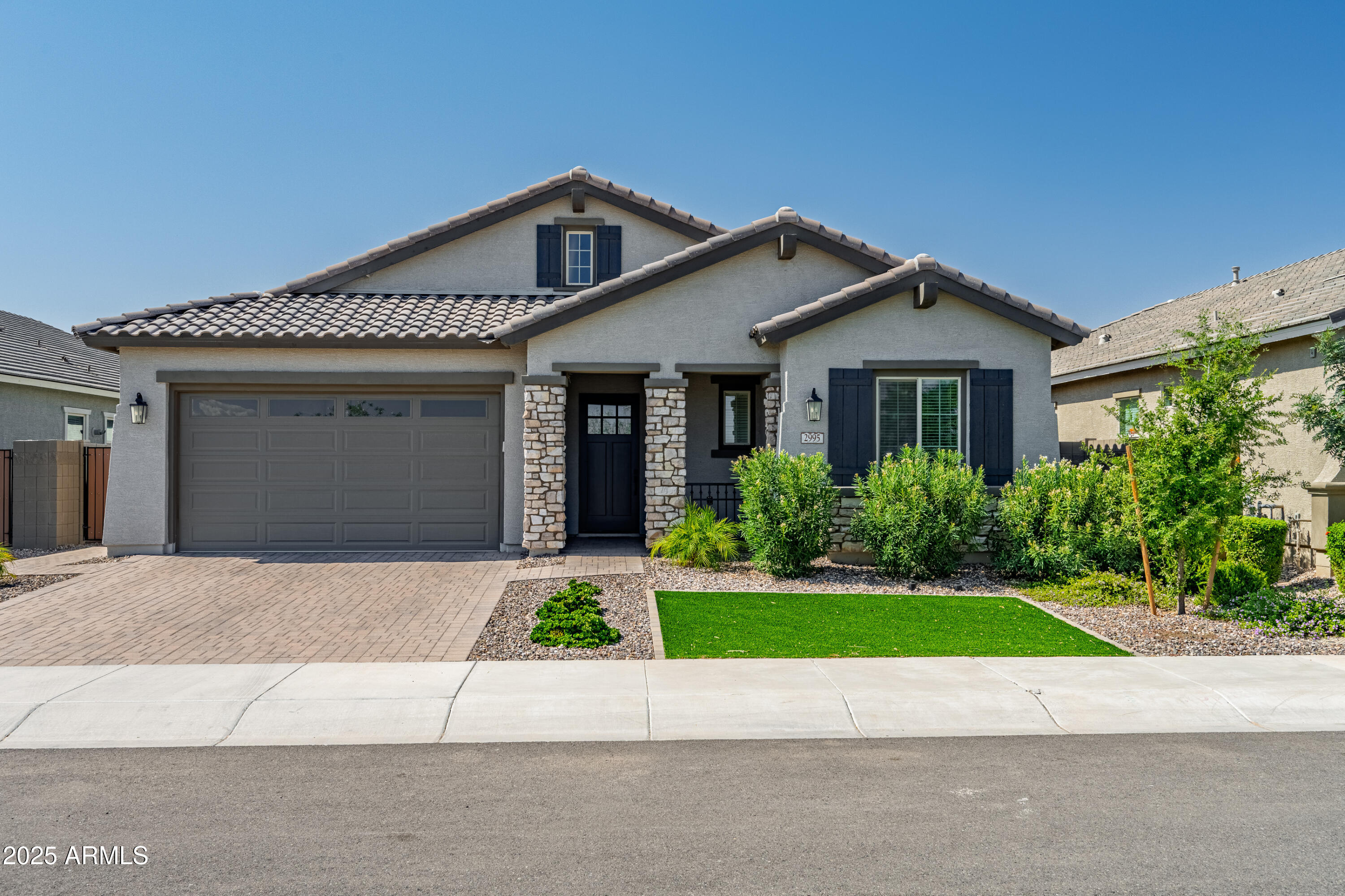 2995 W LYNX Drive