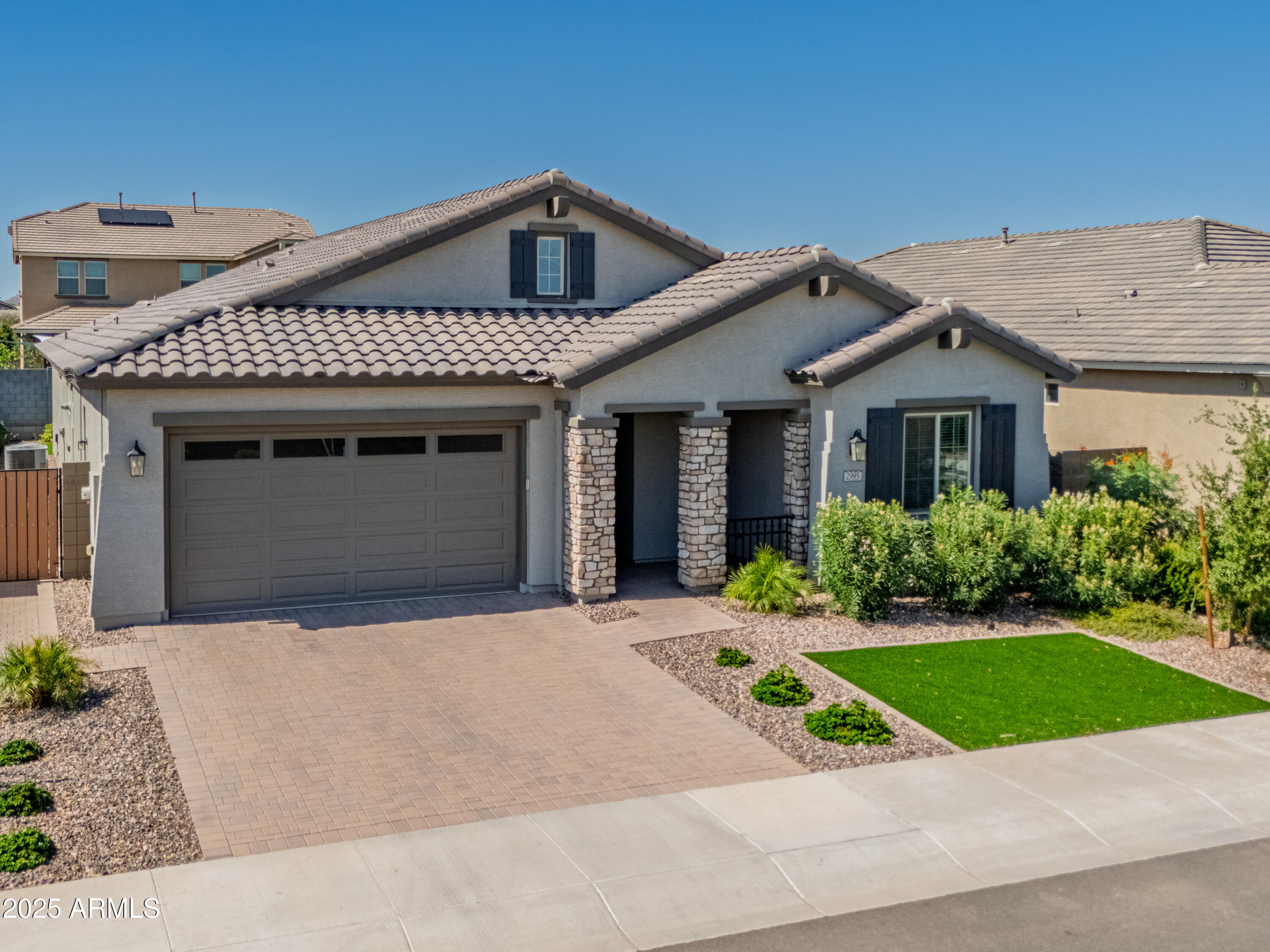 2995 W LYNX Drive