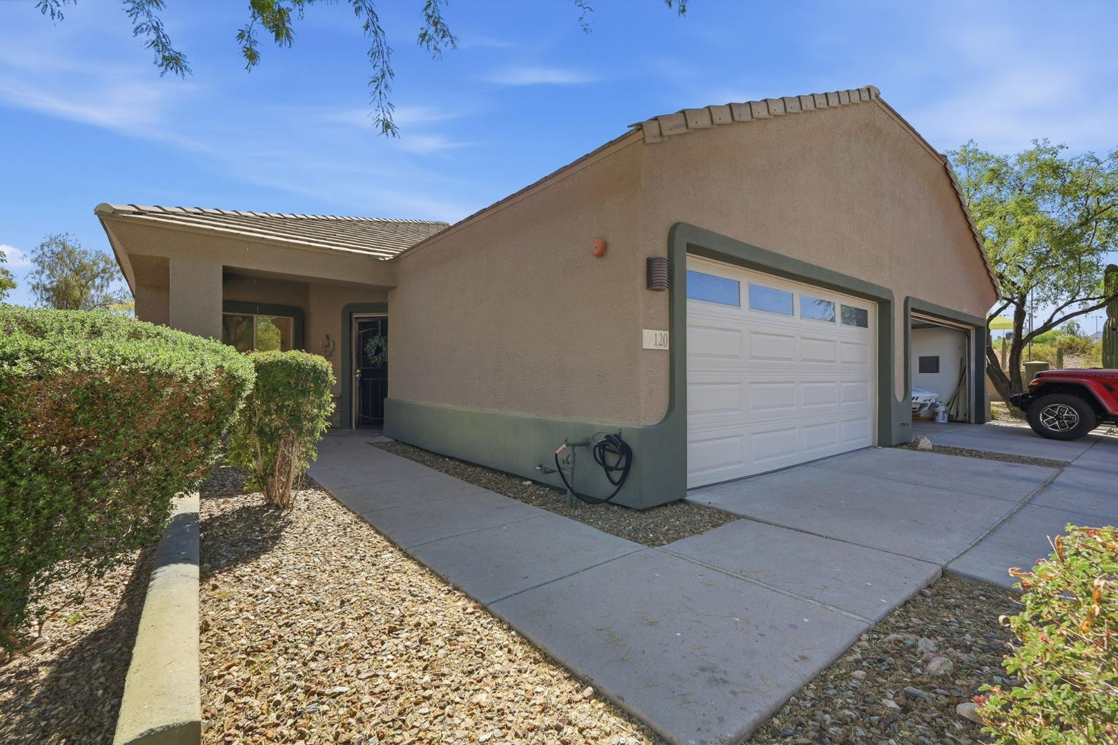 11725 N Desert Vista 120