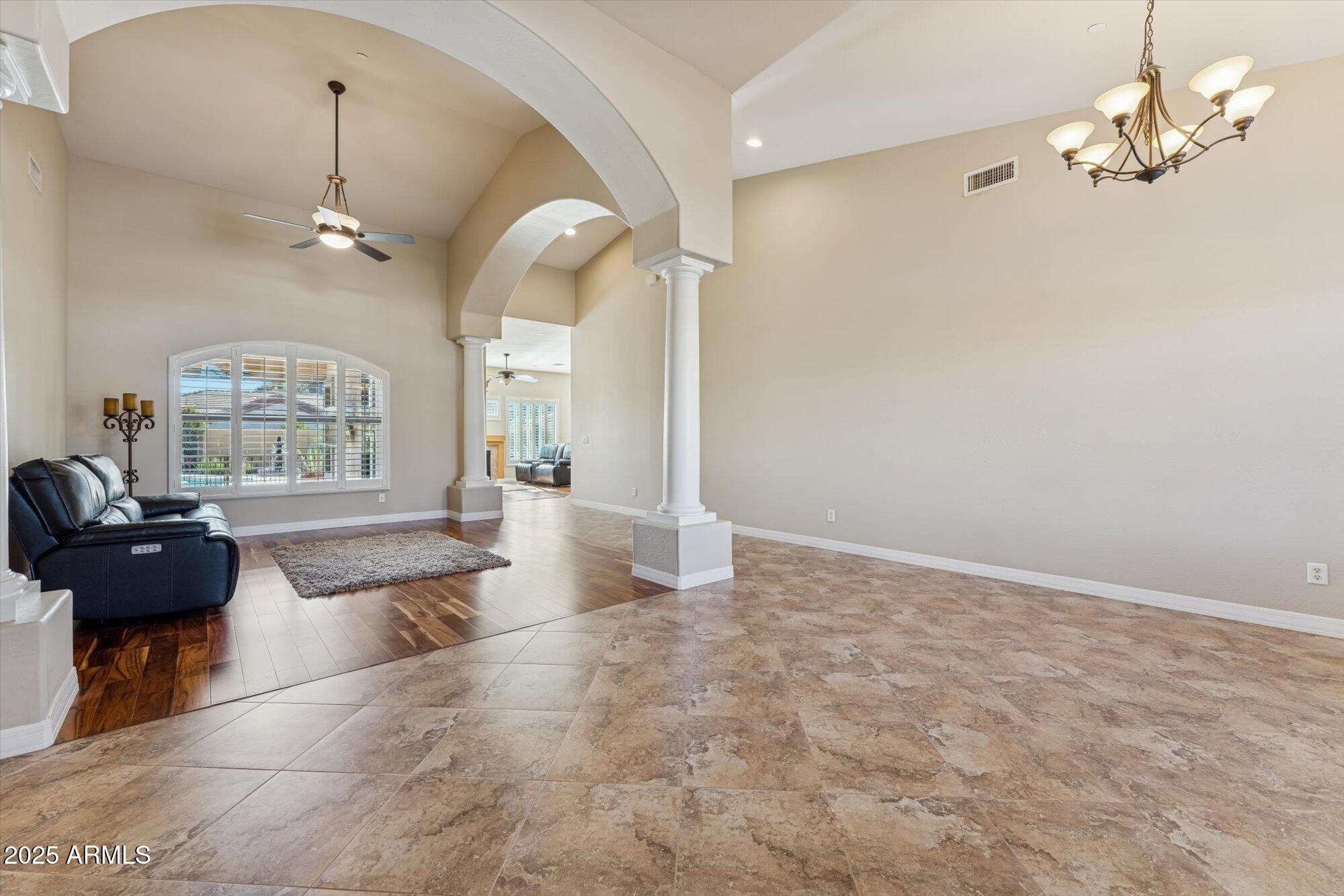 9915 E JENSEN Street