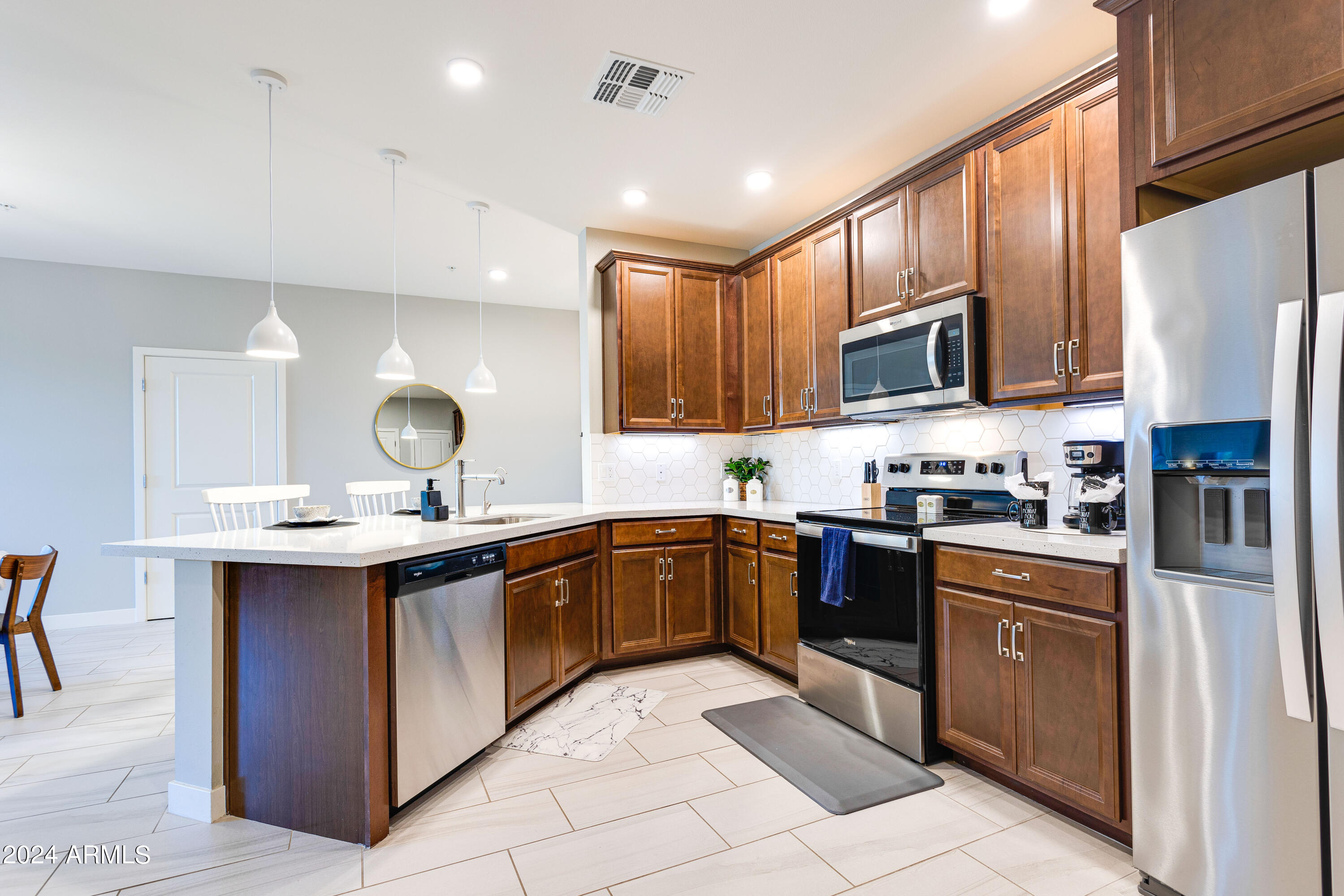 2511 W QUEEN CREEK Road 102