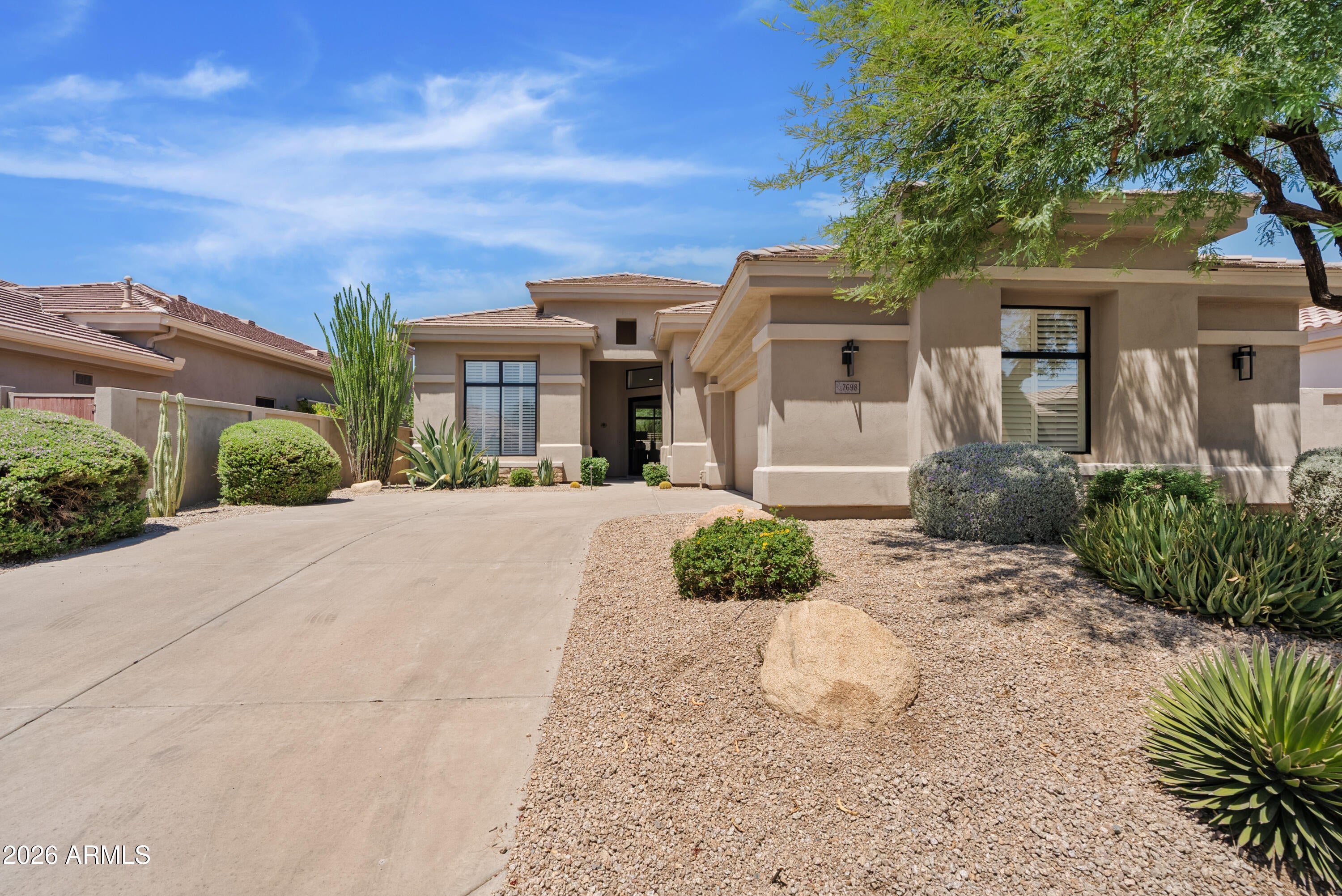 7698 E FLEDGLING Drive