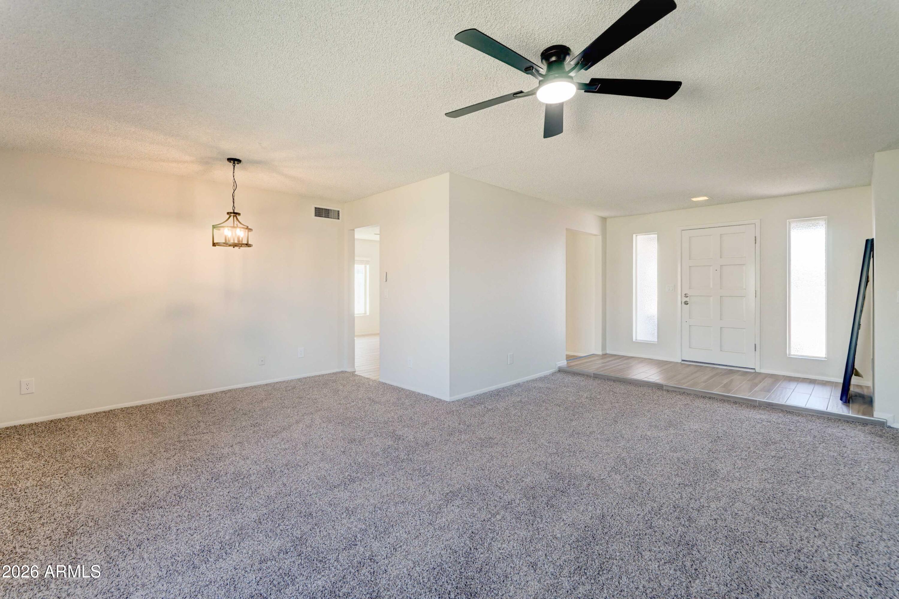 5132 W CORRINE Drive