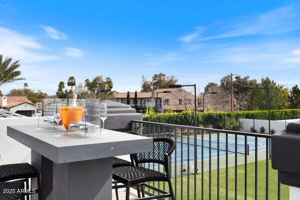 ARCADIA MANORS - Residential