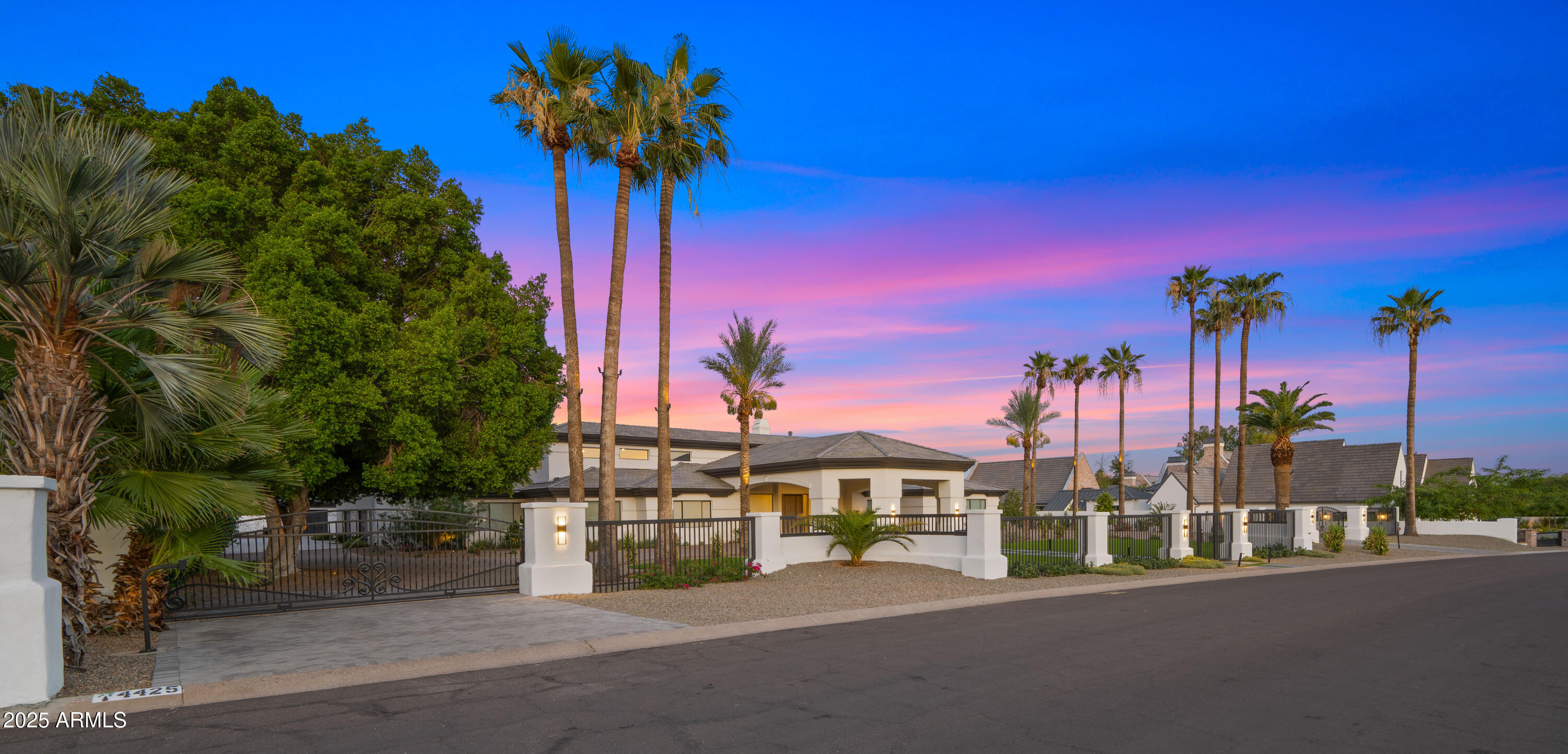ARCADIA MANORS - Residential