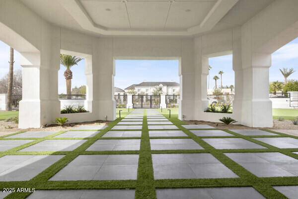 ARCADIA MANORS - Residential