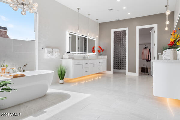 ARCADIA MANORS - Residential