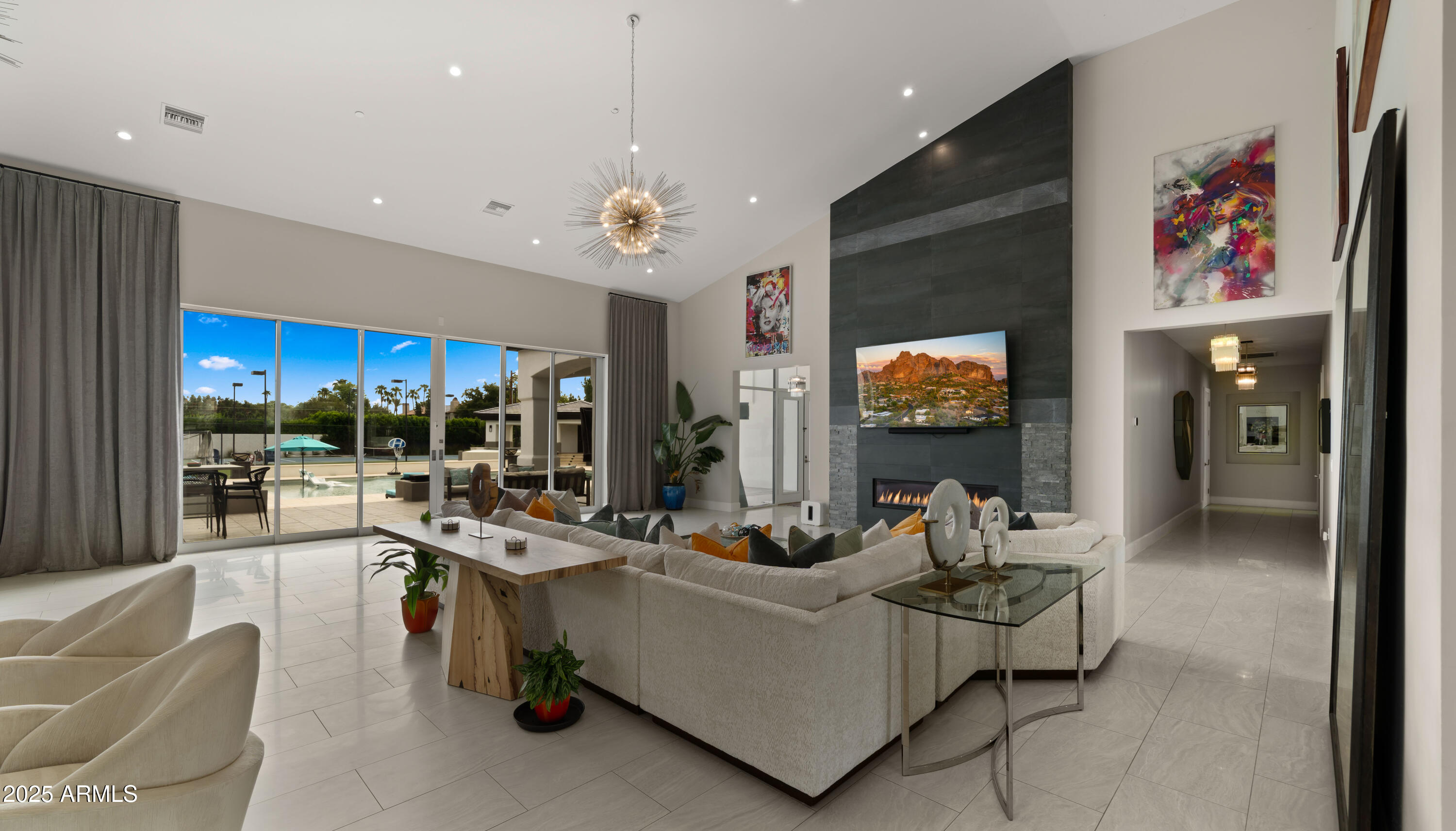ARCADIA MANORS - Residential