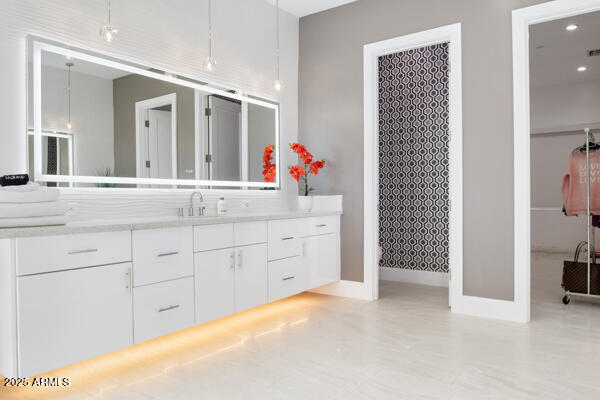 ARCADIA MANORS - Residential