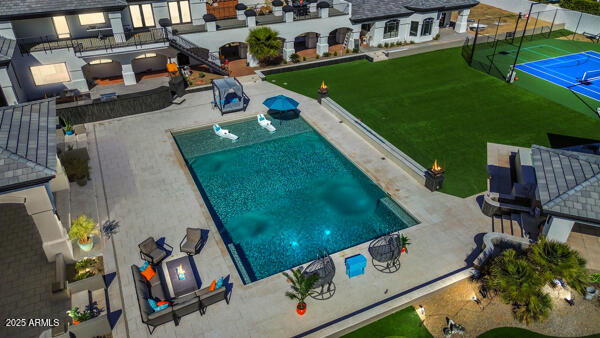 ARCADIA MANORS - Residential