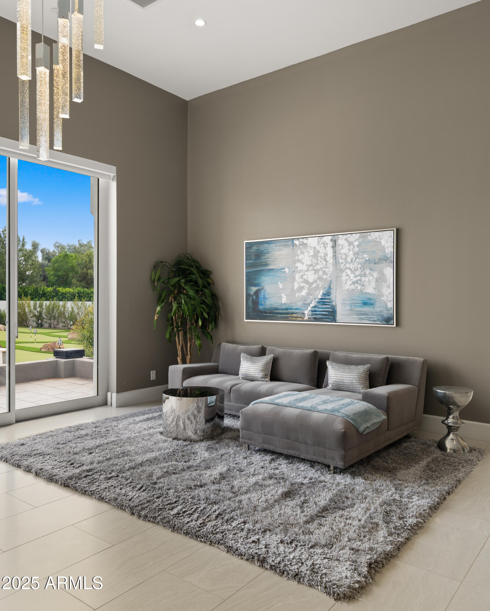 ARCADIA MANORS - Residential