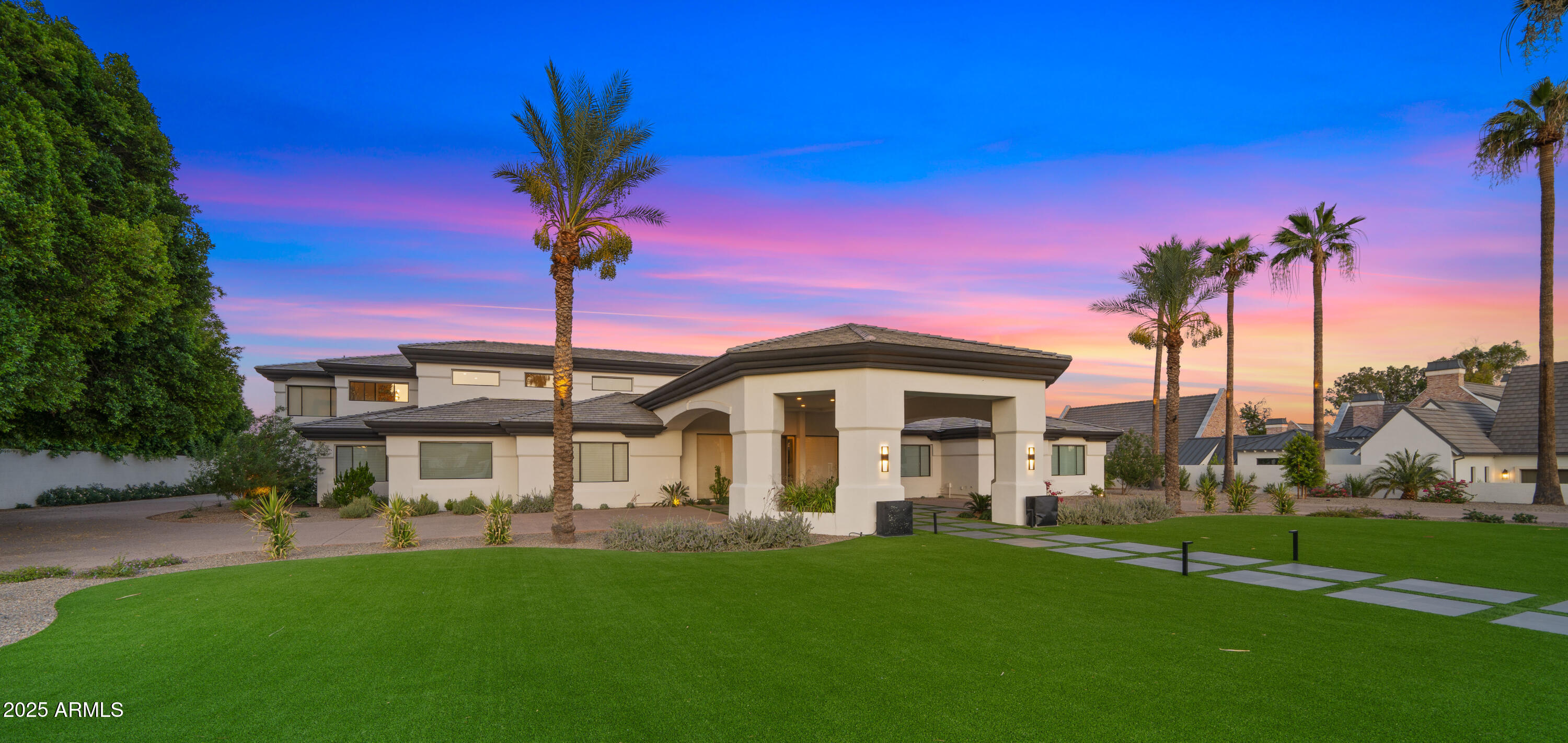 ARCADIA MANORS - Residential