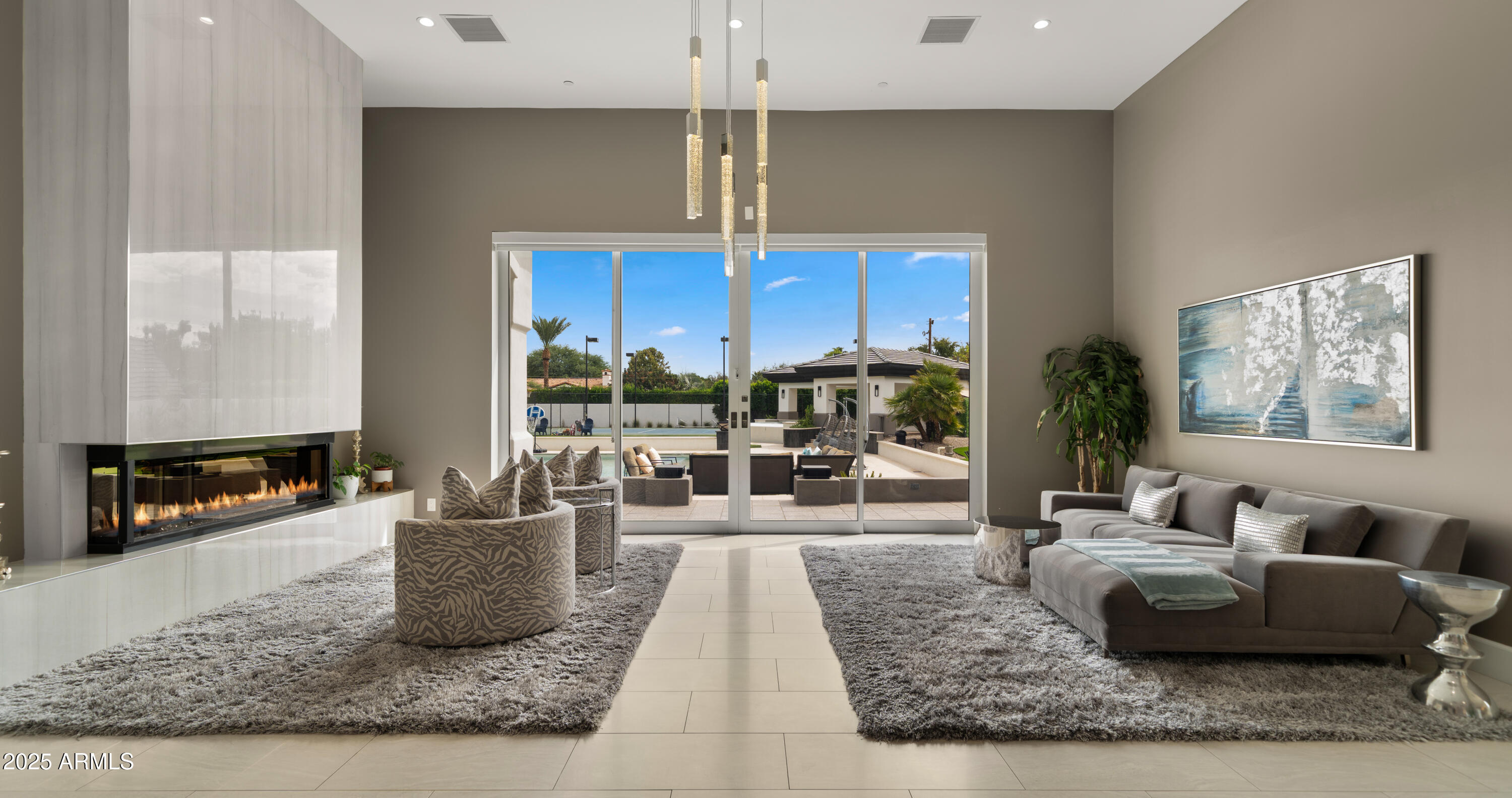 ARCADIA MANORS - Residential